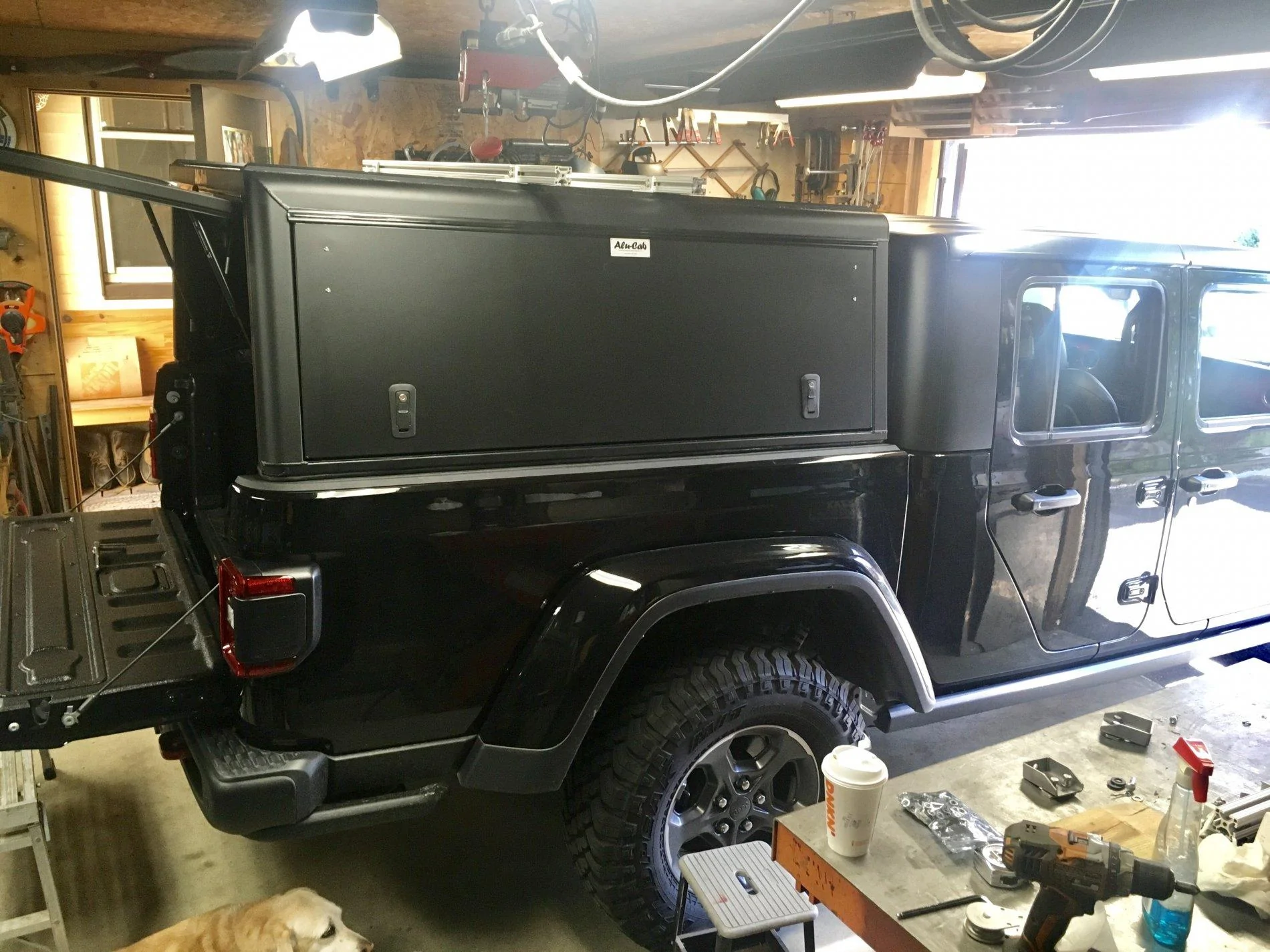 Jeep Gladiator Alu-Cab Gladiator Bed Cap E78FCCFD-A05F-47D9-8B79-168DD7932854