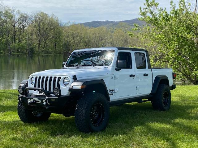 Jeep Gladiator Lets see all those Gladiators with lifts and bigger tires! IMG_0419