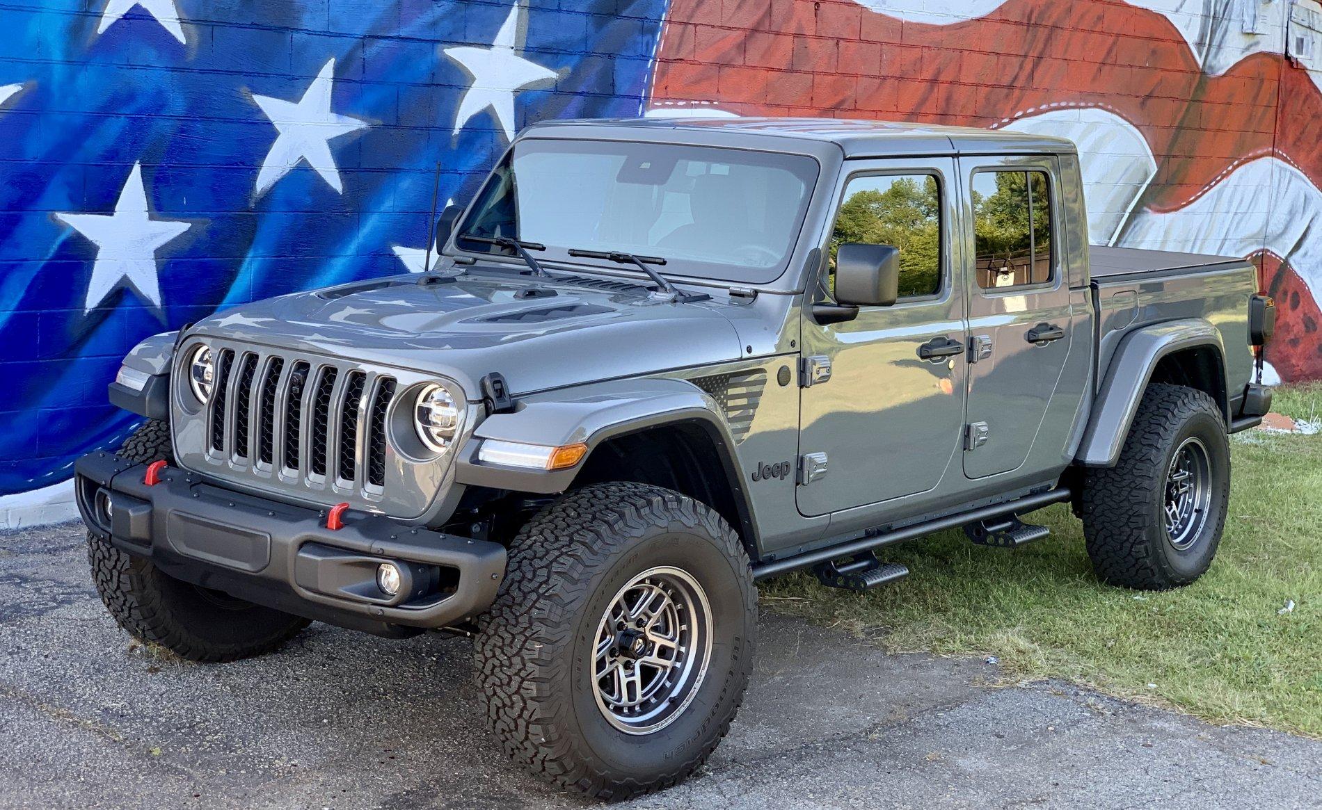 Jeep Gladiator STING GRAY Gladiator JT Club 2C742BFA-1CB3-4203-A773-CAE7671A1418