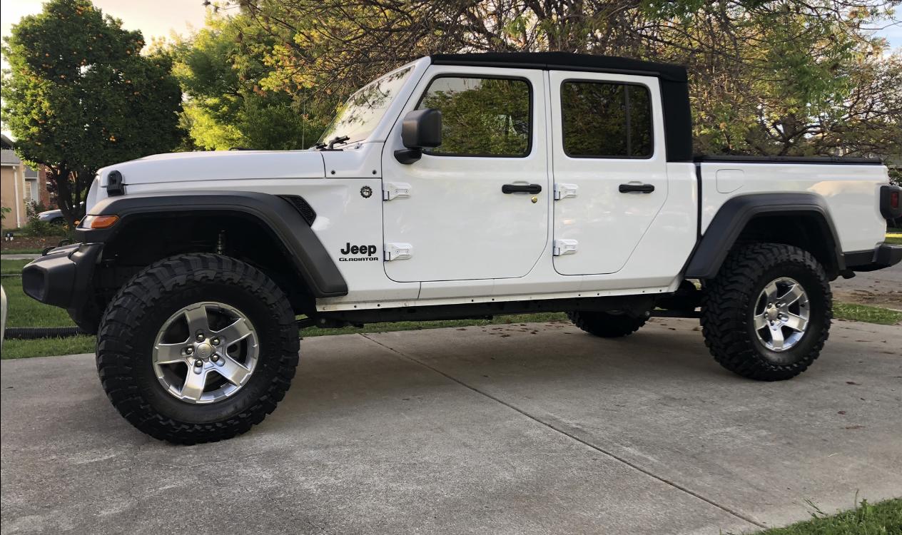 Jeep Gladiator Greg’s white JT max tow 193EA6F1-90FD-483E-9812-D8D49913BE82