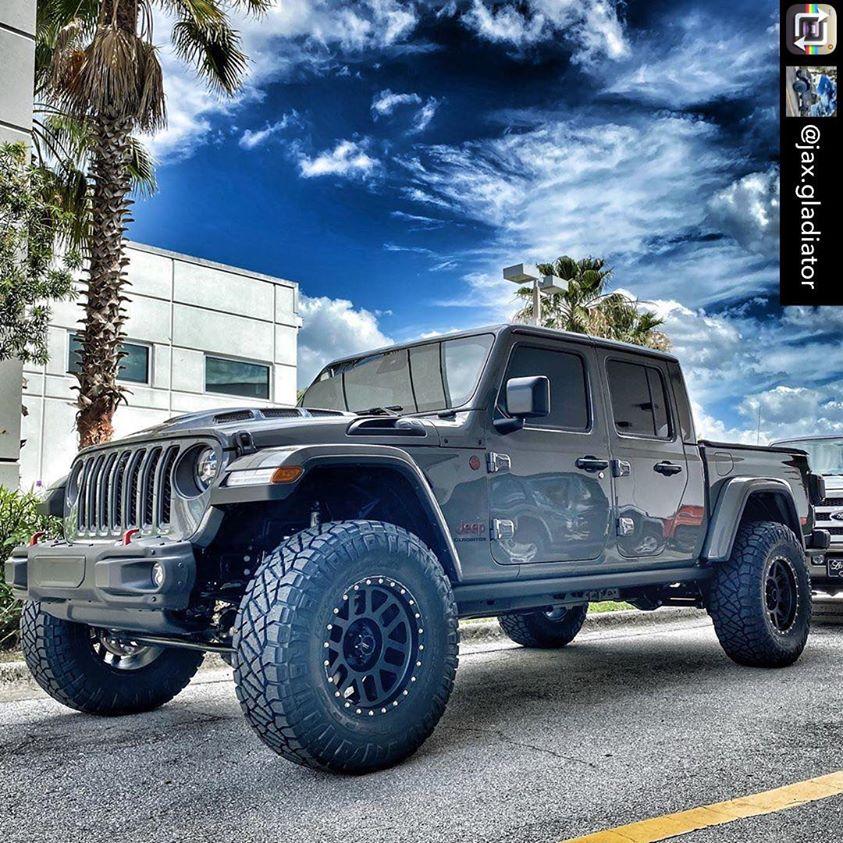 Jeep Gladiator Hamburger's Supercharger install at Daytona Dodge!!!! WazxlDxeoboNCeoGqGS27fK7wRI&_nc_ht=scontent-lga3-1