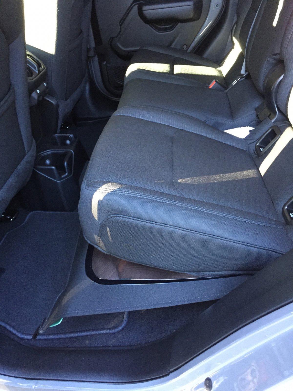 Jeep Gladiator Soft Top Window Storage Bag Location 6A8F1913-8165-4255-92DF-88784EDB4972