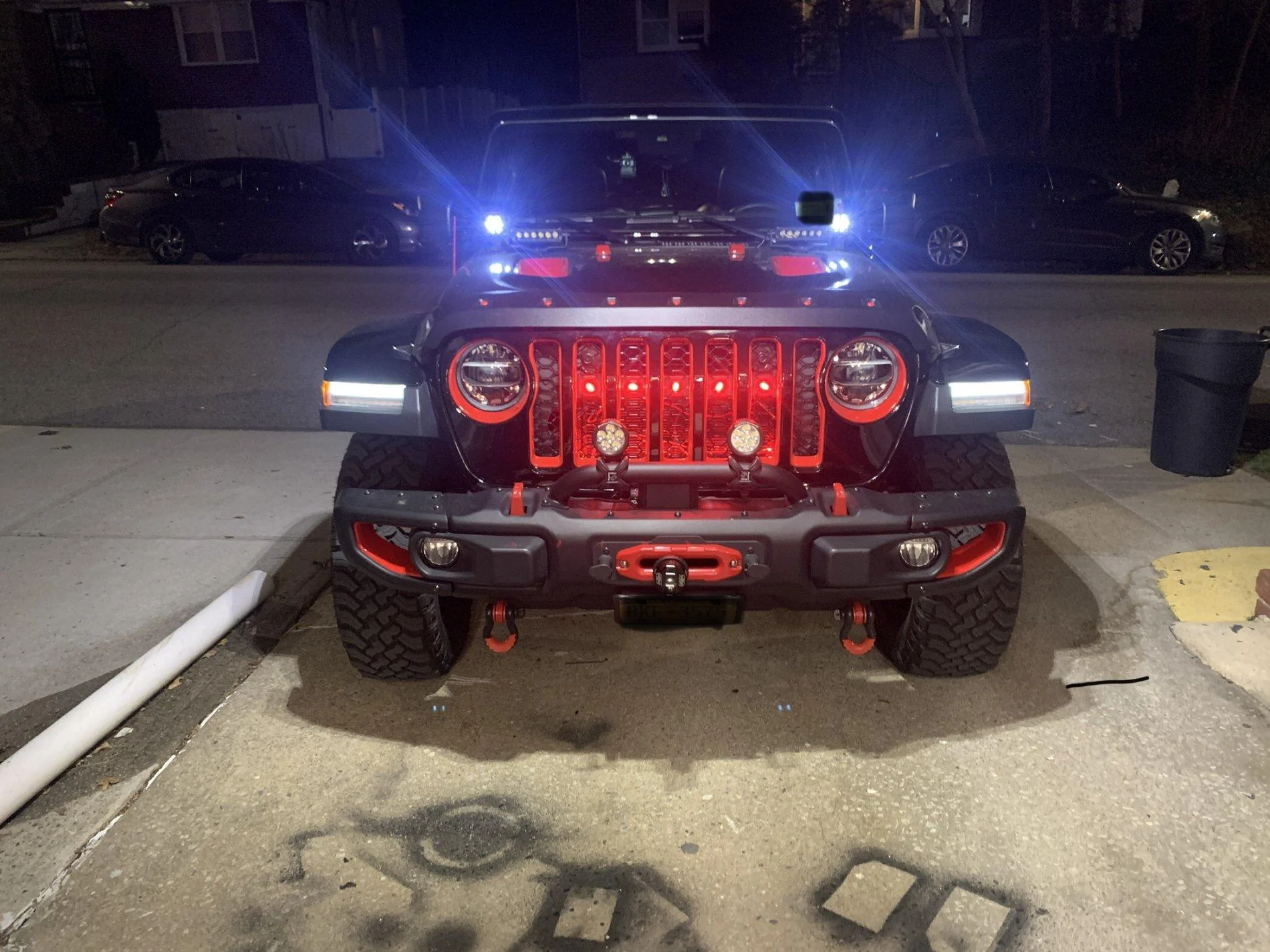 Jeep Gladiator Paint your stock grill vs. buying new one? E1016709-7A7C-45E7-AA5C-8E89010B09F6