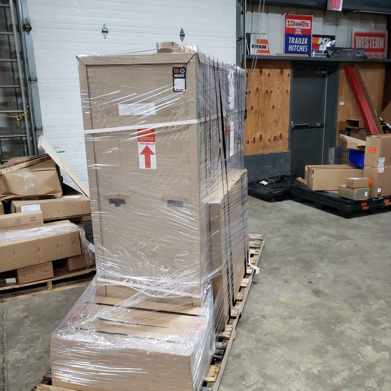 Jeep Gladiator Alu-Cab Gladiator Bed Cap alu cab boxed