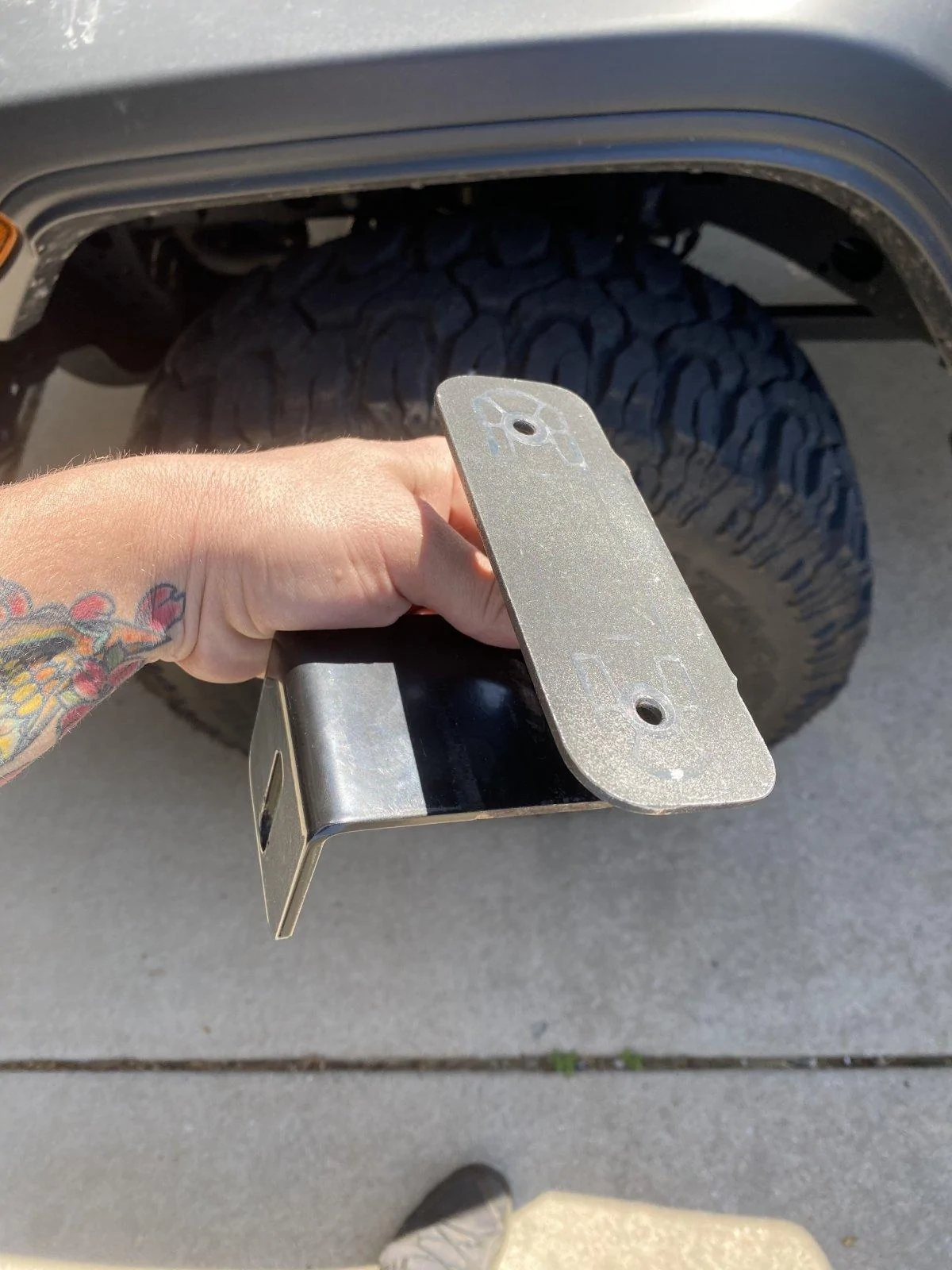 Jeep Gladiator Kb voodoo tonneau and Yakima adapter 774325CD-DE5A-4FED-853A-645443B8DC74
