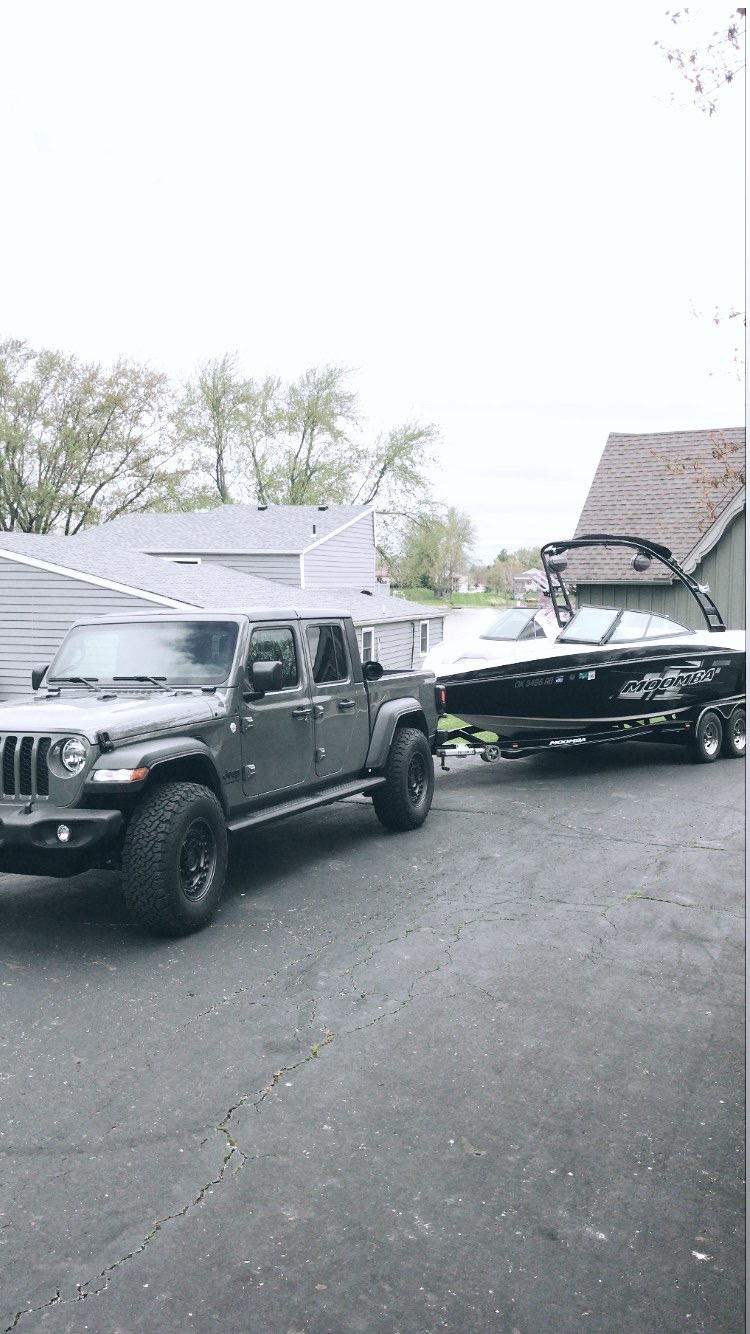 Jeep Gladiator Pictures of 33s and 35s A2BCD1A5-CCF5-4F5E-BB26-8A8CF845EE5A