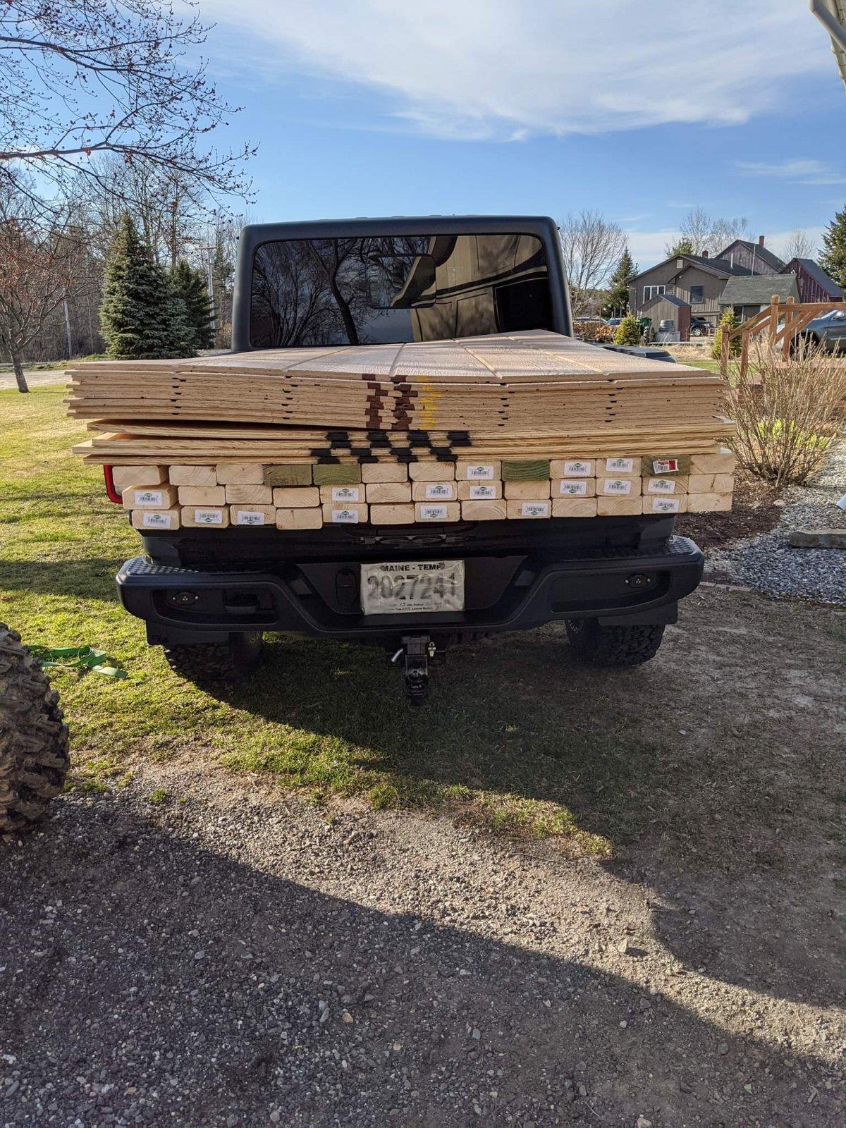 Jeep Gladiator Post your payload pics! 1588442680888