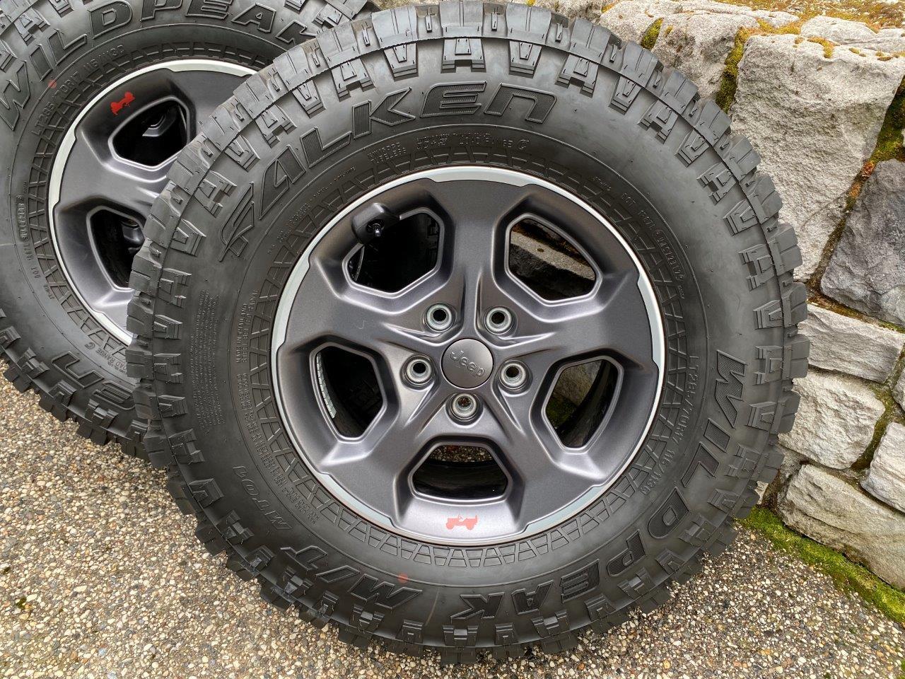 Jeep Gladiator For sale: Set of 5 2020 Gladiator Rubicon wheels with mounted Falken 33–Inch LT285/70R17C Mud–Terrain tires. IMG_6621