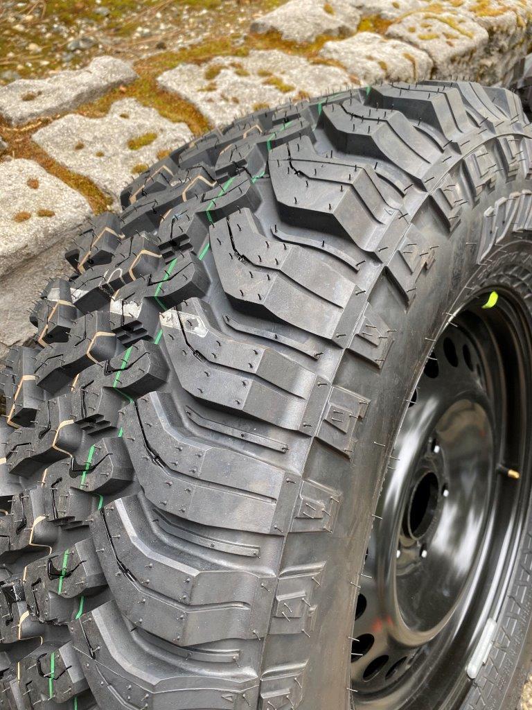 Jeep Gladiator For sale: Set of 5 2020 Gladiator Rubicon wheels with mounted Falken 33–Inch LT285/70R17C Mud–Terrain tires. IMG_6625