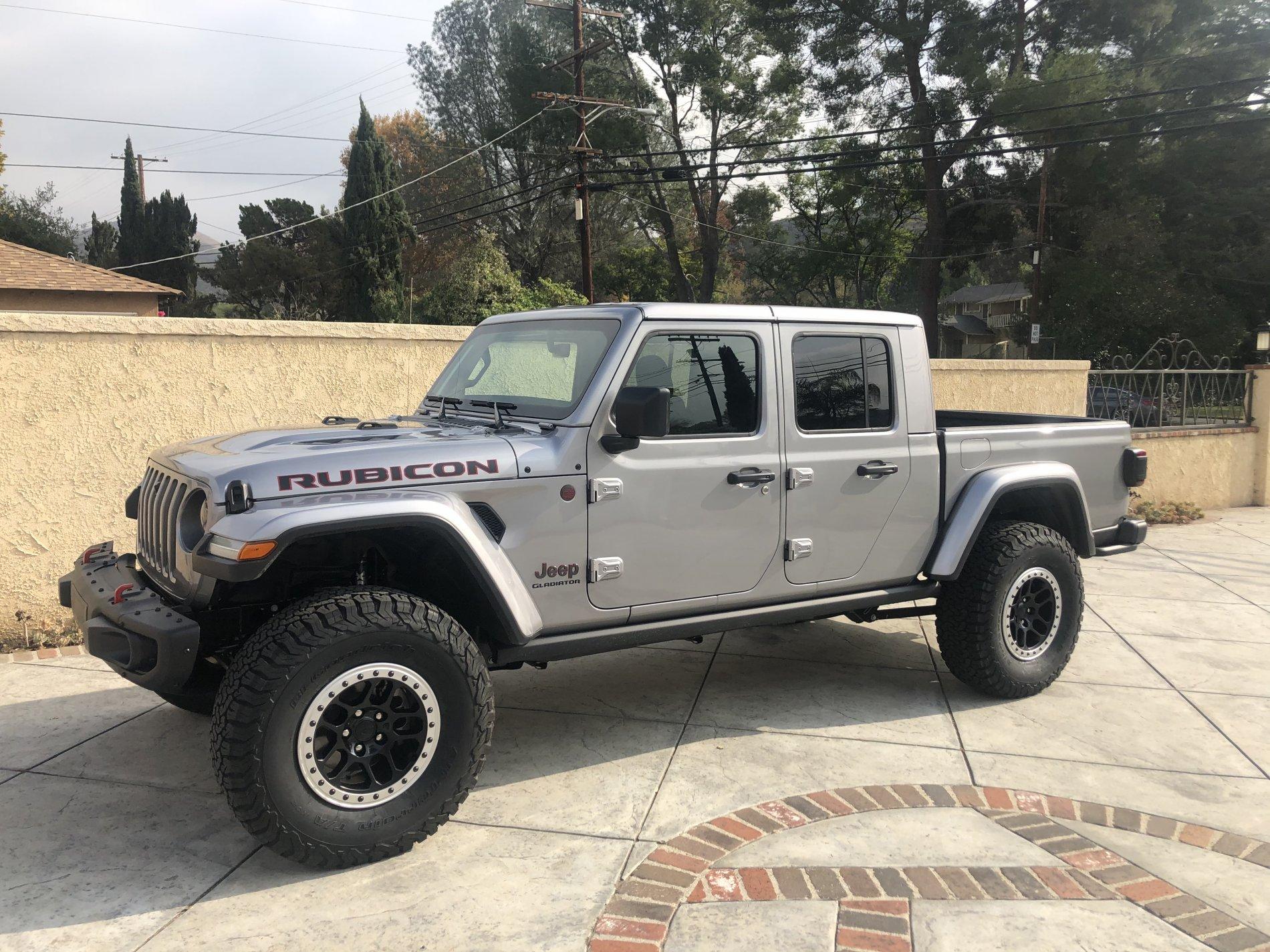 Jeep Gladiator Lets see all those Gladiators with lifts and bigger tires! 9D2AC229-0EAB-42DE-B084-397A1A2A144D