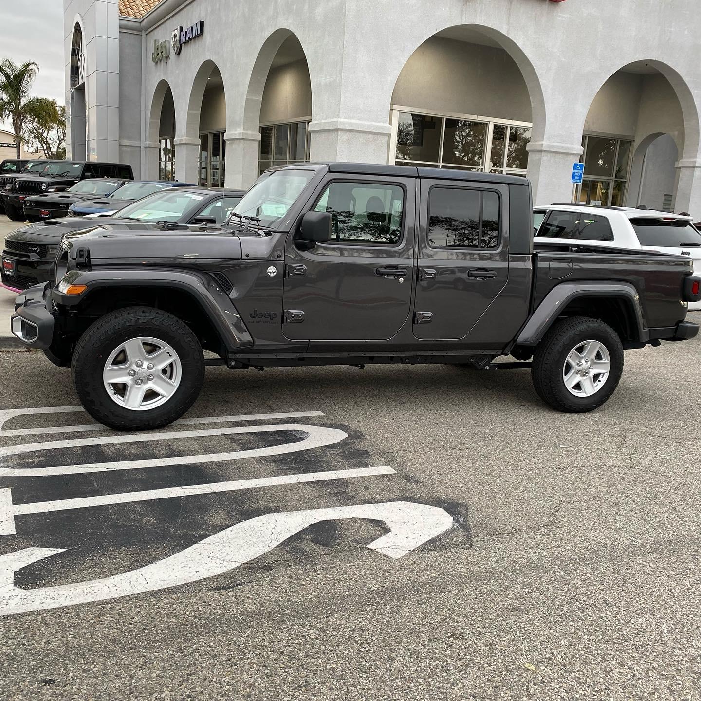Jeep Gladiator Just got mine 078BE0C3-86FB-4DDD-B458-A3E08CD9A8D1