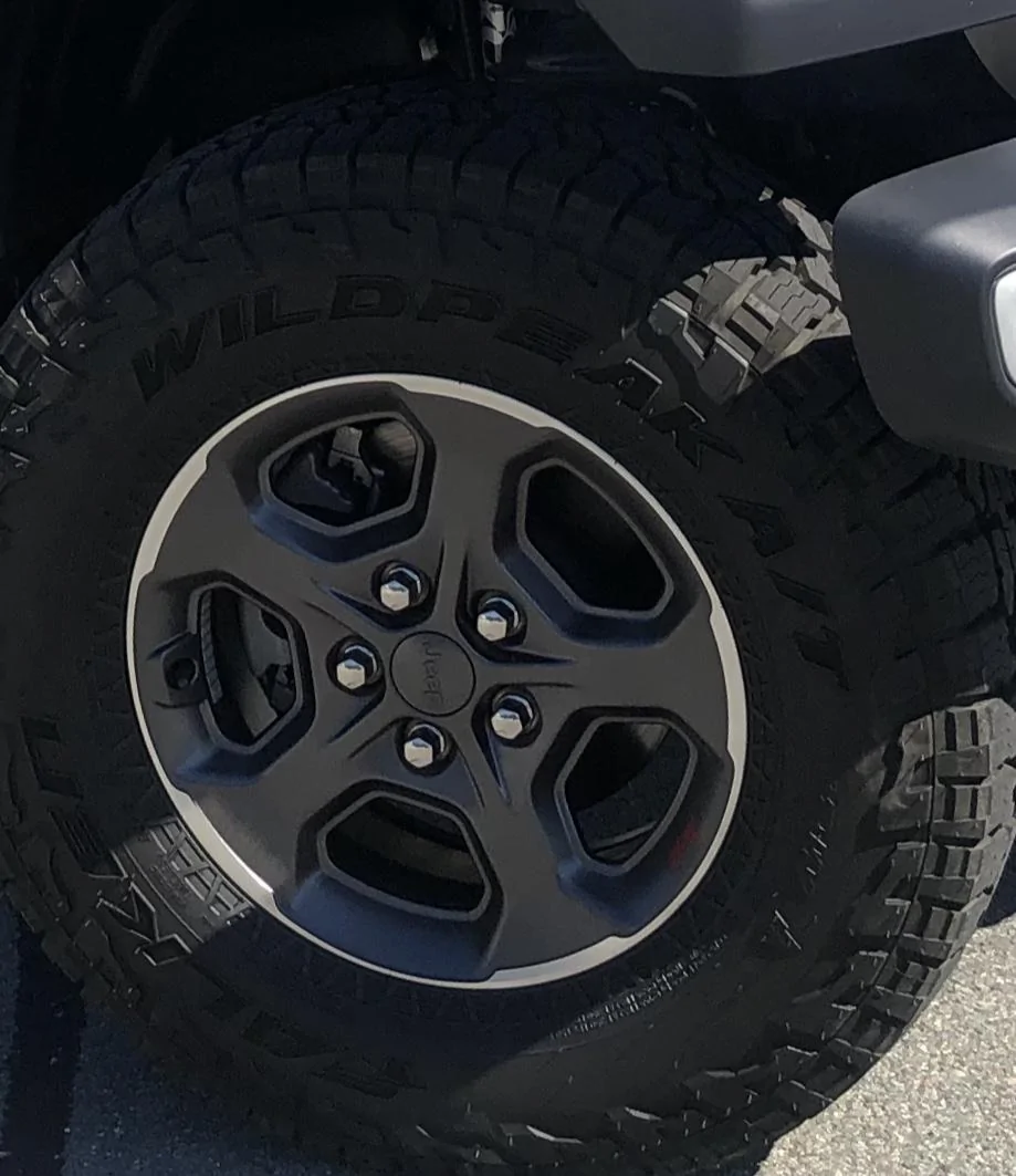 Jeep Gladiator Rubicon wheels and tires $850 F75A89D1-5D42-4120-8FB8-618567E68D92