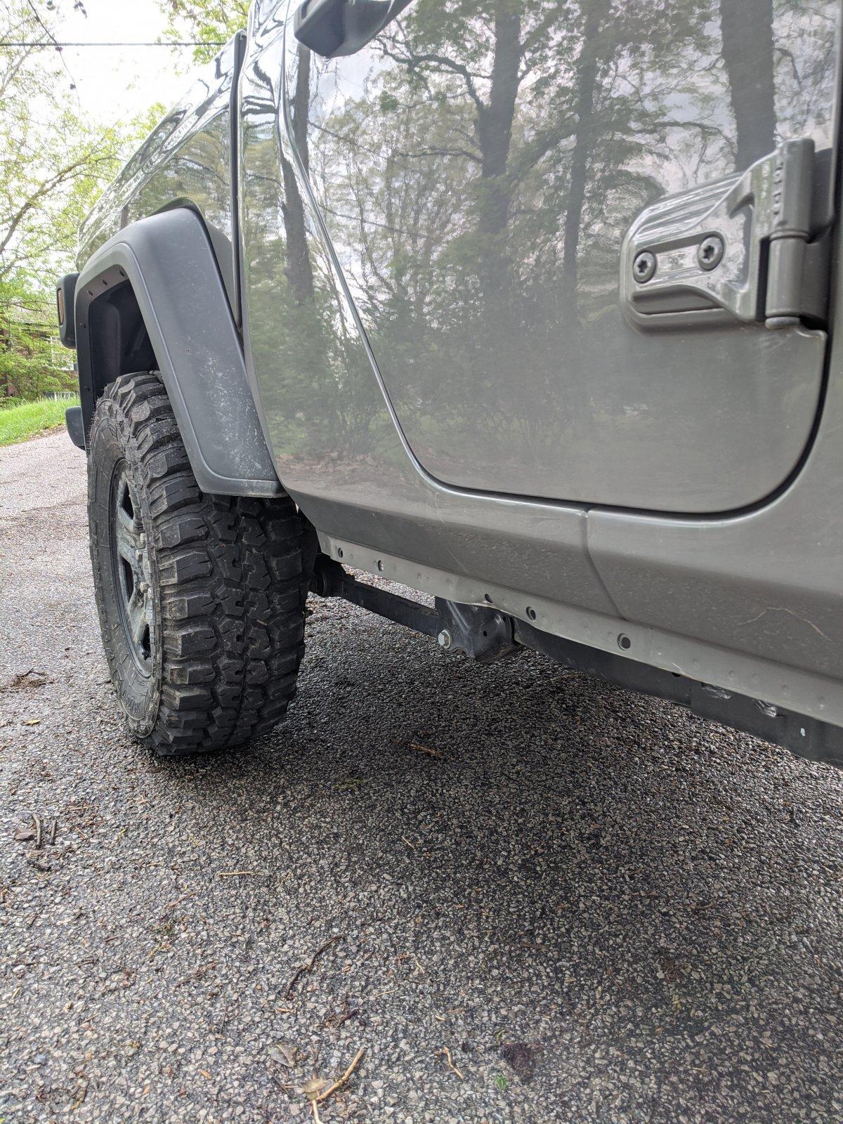 Jeep Gladiator Bent lower rocker rail, fix it or leave it? IMG_20200503_154259
