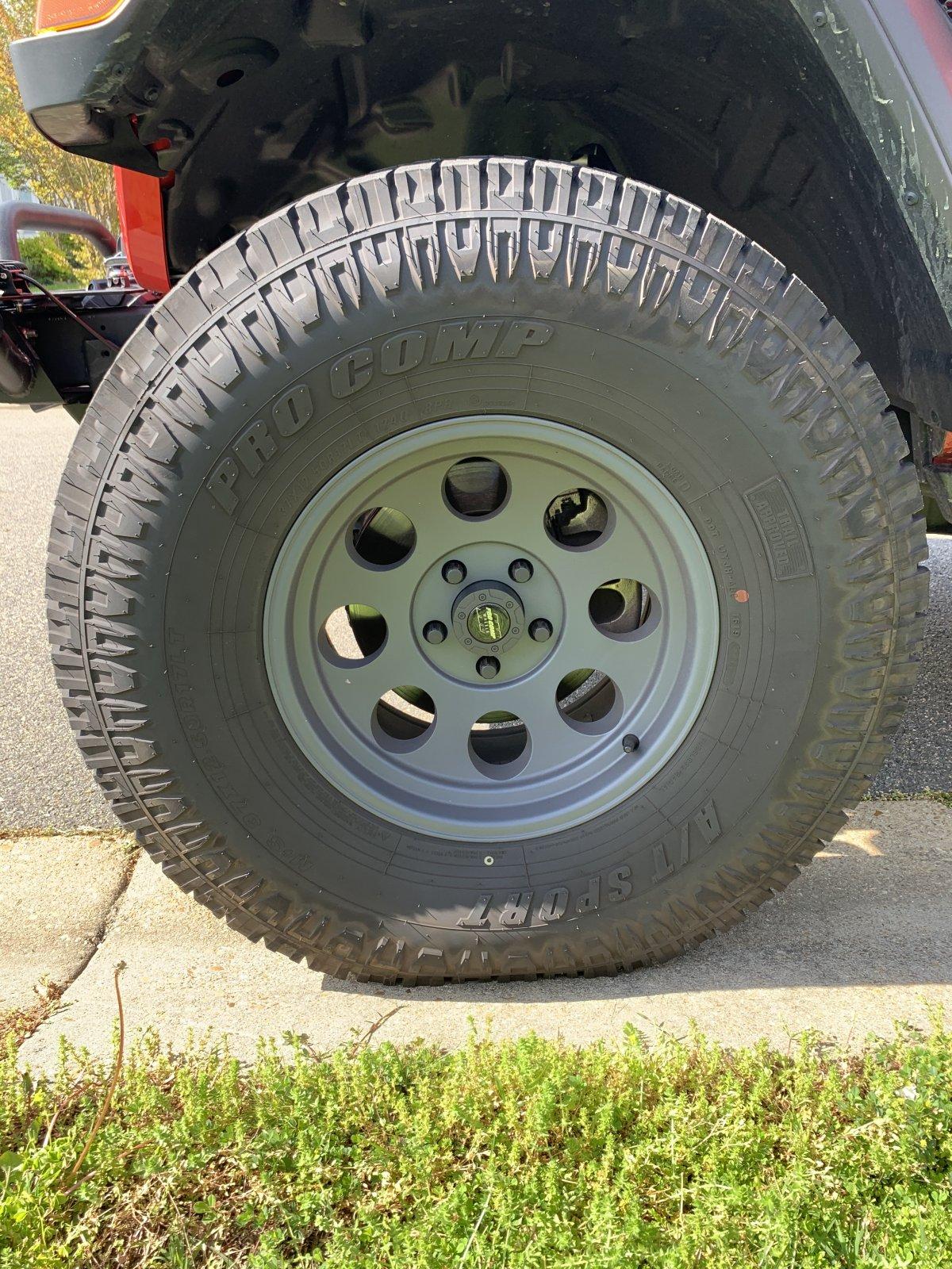 Jeep Gladiator Pro Comp 37s. $1200 B7509B19-1E25-4687-B2AC-46D885FA4F52