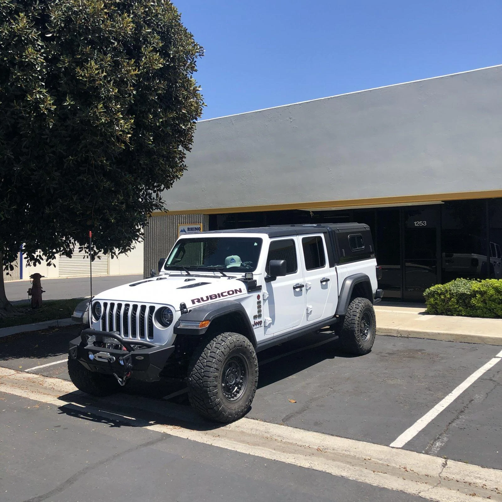 Jeep Gladiator RLD designs pic request 1A1AECC0-D039-4EBE-B667-A20E2811E491