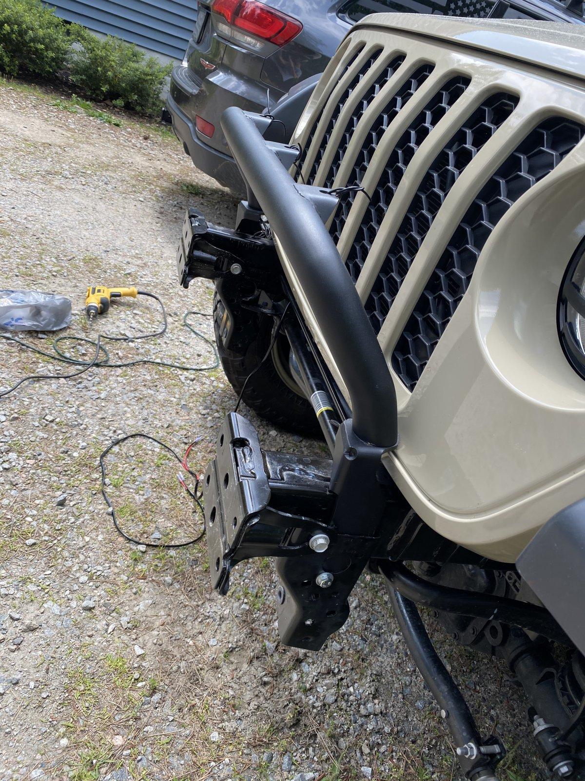 Jeep Gladiator Light Bar - front plastic bumper 631028E8-C17B-4286-934F-D22A3BD4AF09