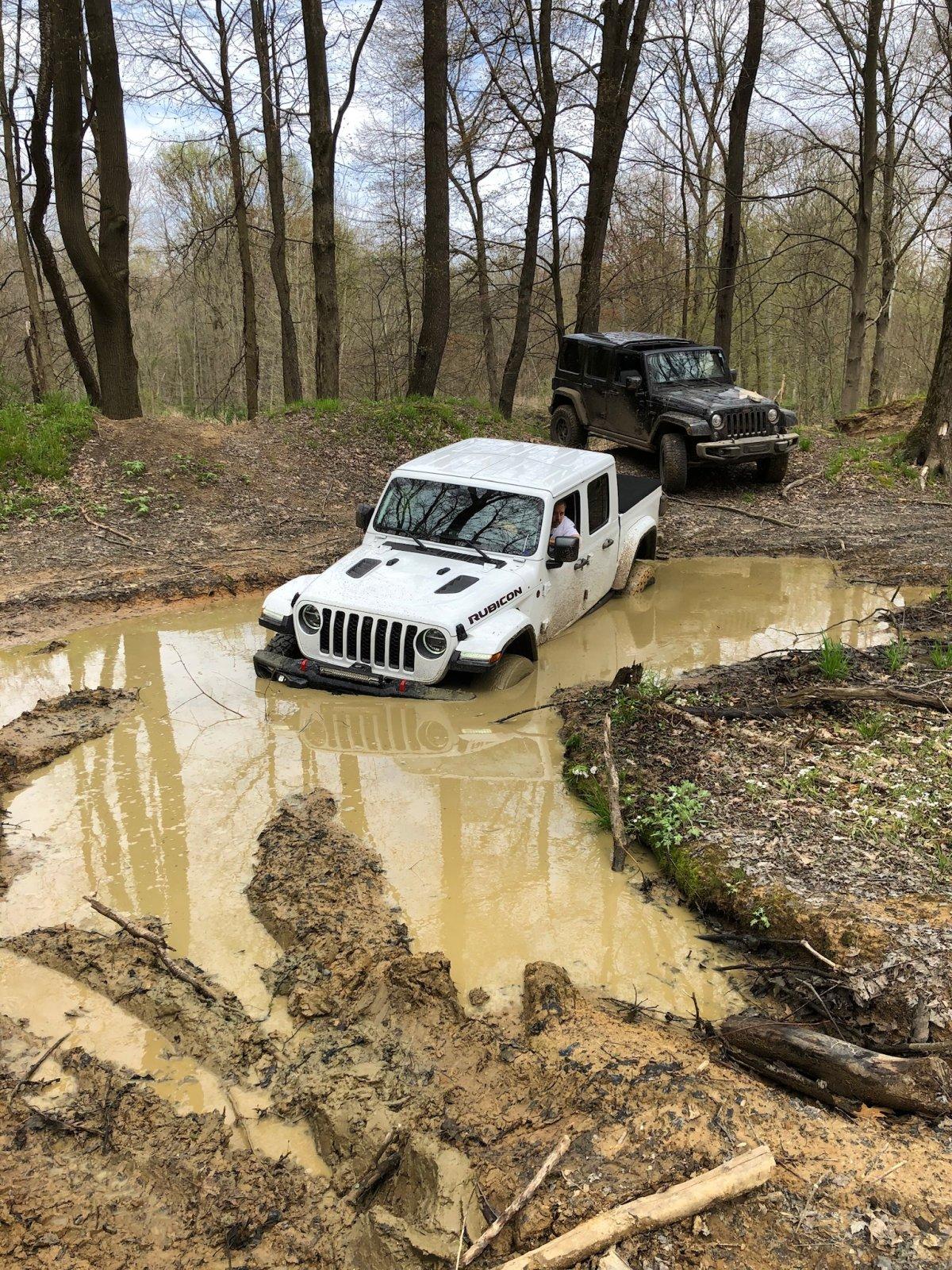 Jeep Gladiator Ohio Trails 1D664087-3EAB-40E3-B707-A90411BA2FBD