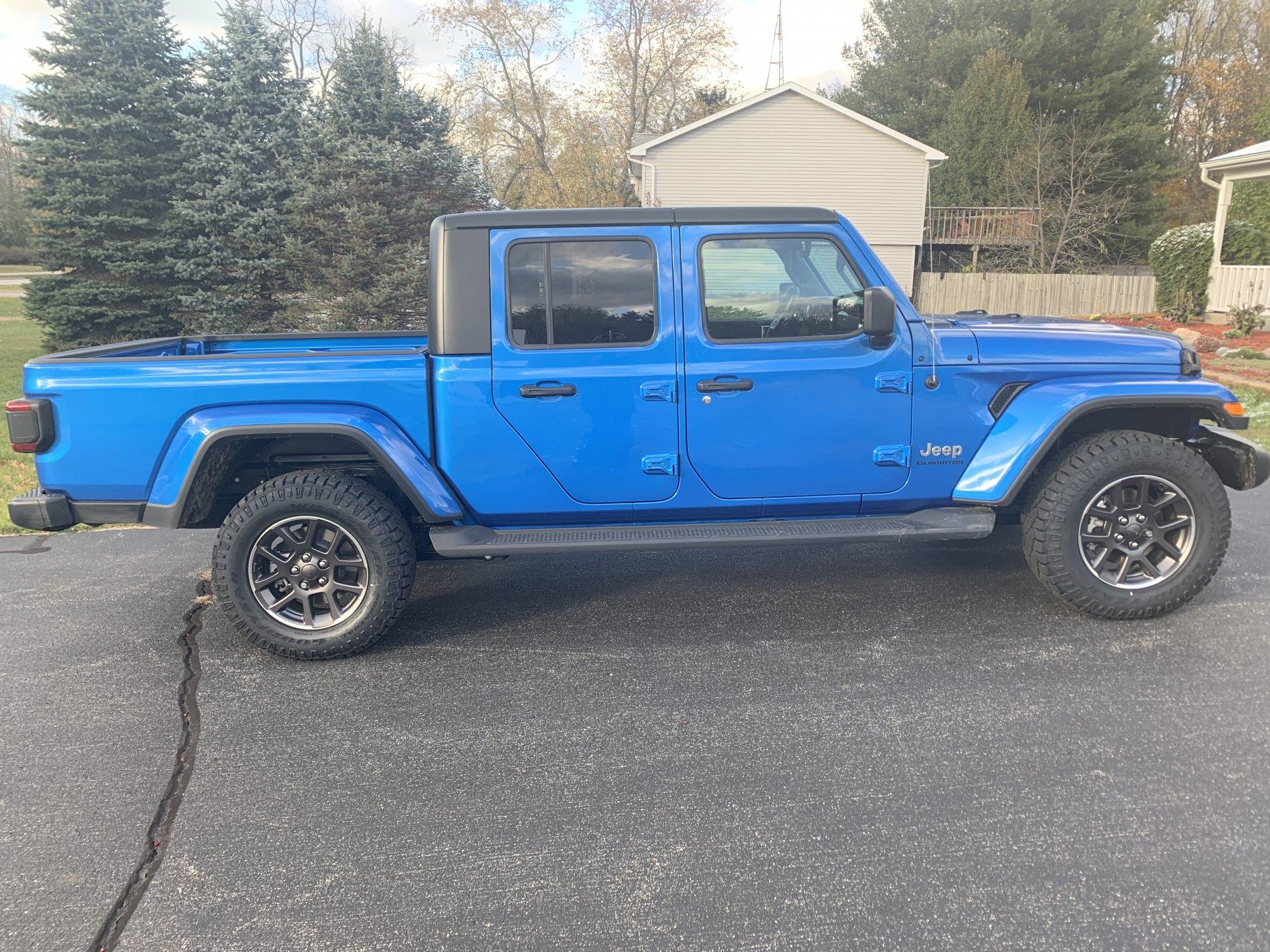 Jeep Gladiator Overland window tint B2D7C654-16BD-4934-902E-6E721AED0A53