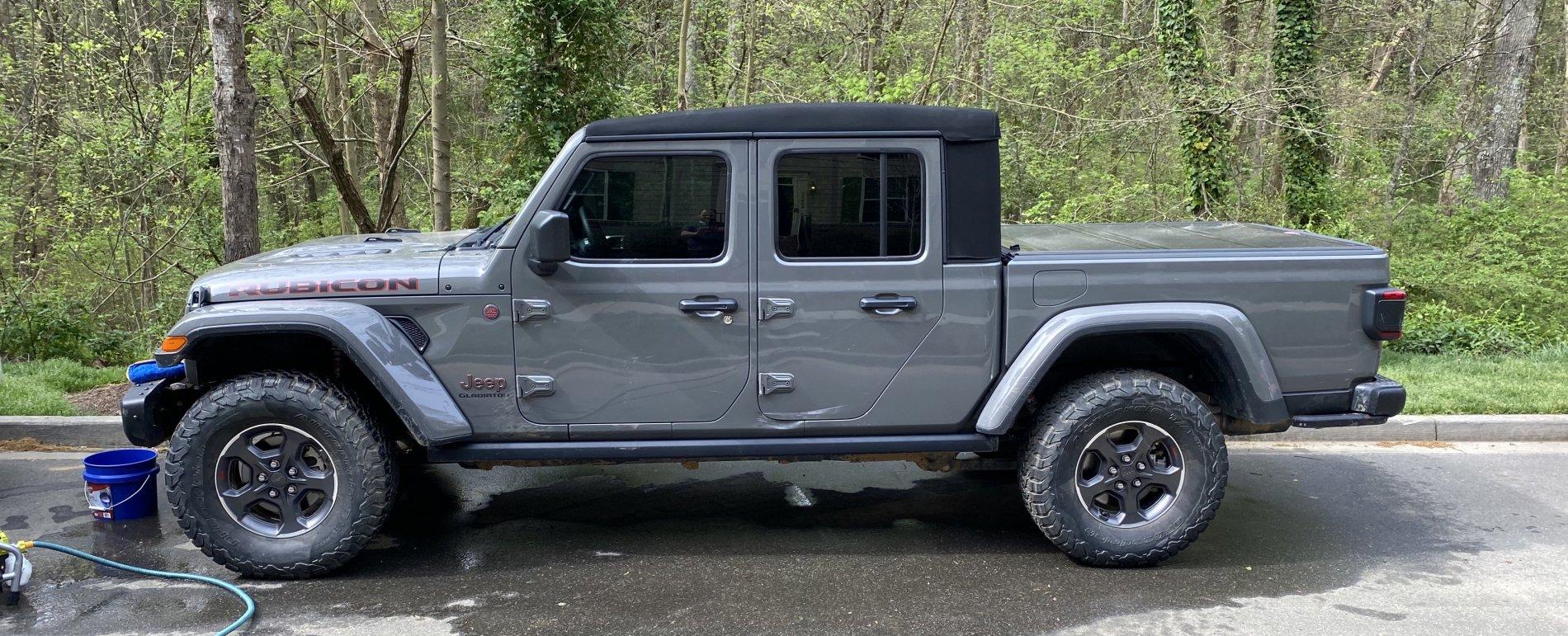 Jeep Gladiator OEM Rubicon Wheels with 35” BFG A/T’s F35C67A1-9045-4214-A813-E86F57A75084