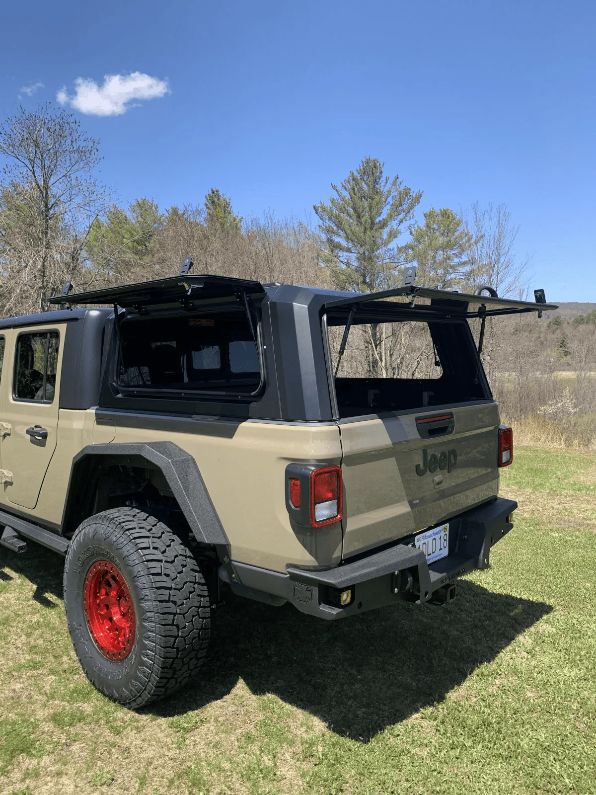 Jeep Gladiator Alu-Cab Gladiator Bed Cap 1588785263038