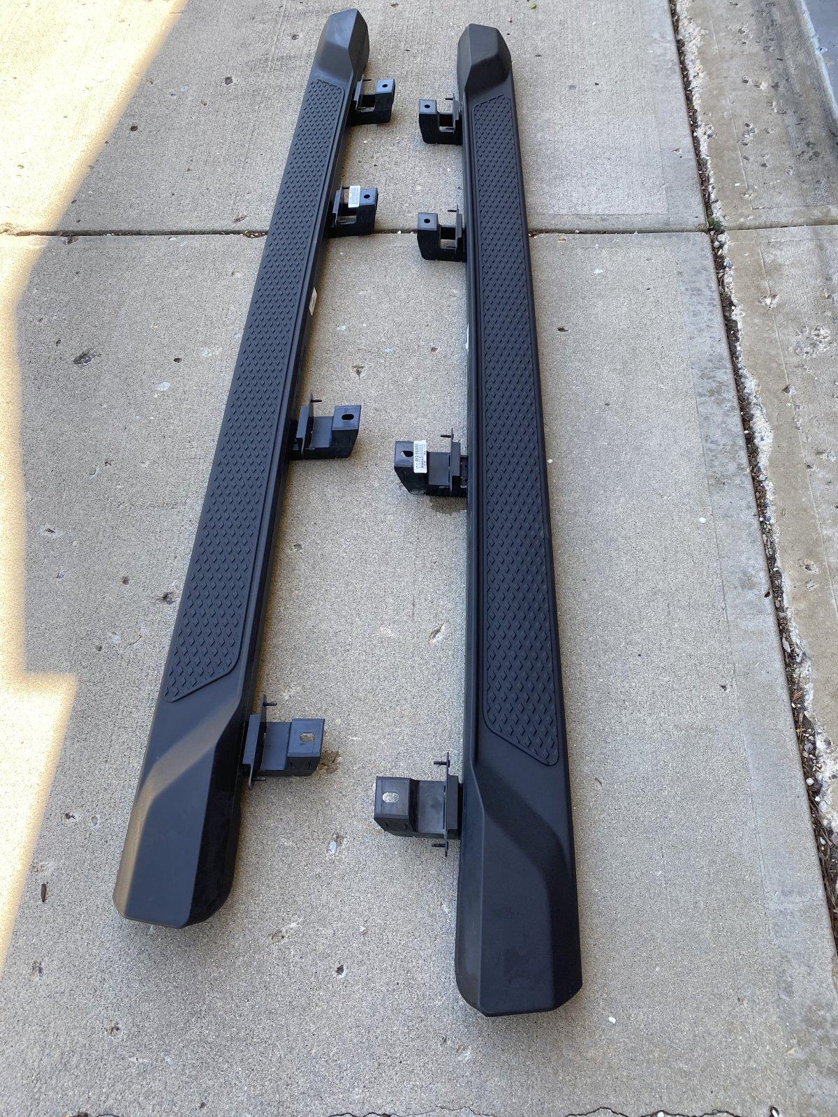 Jeep Gladiator Sold-WTS: Gladiator Running boards 652BF0BE-52EA-40B6-AE9E-820D43E516AE