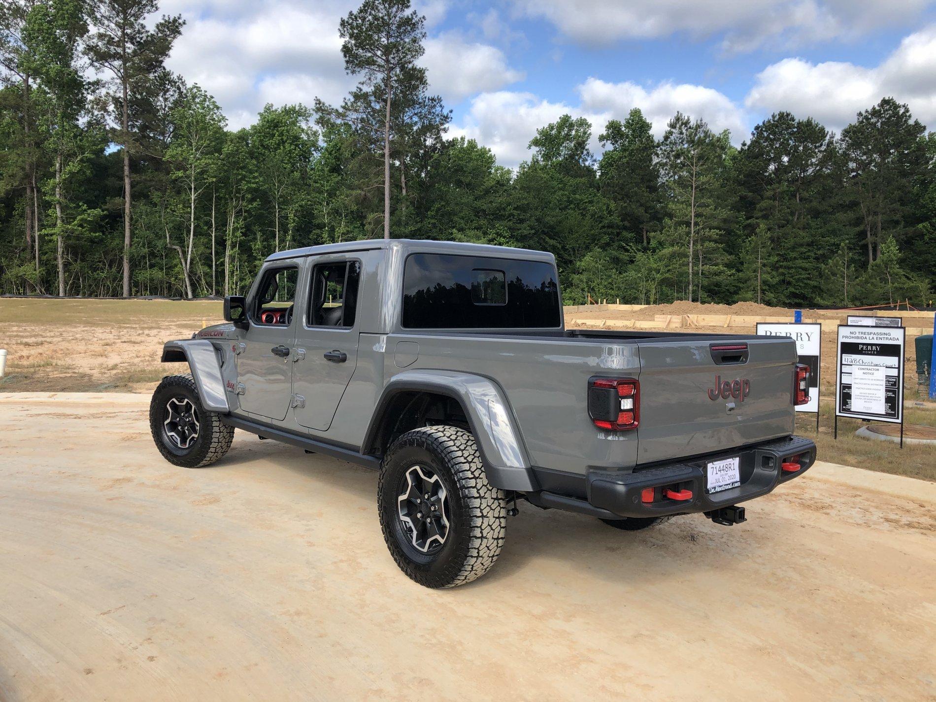 Jeep Gladiator STING GRAY Gladiator JT Club 0FC36DF4-9FF9-4E7D-8DBE-795DA41E2540