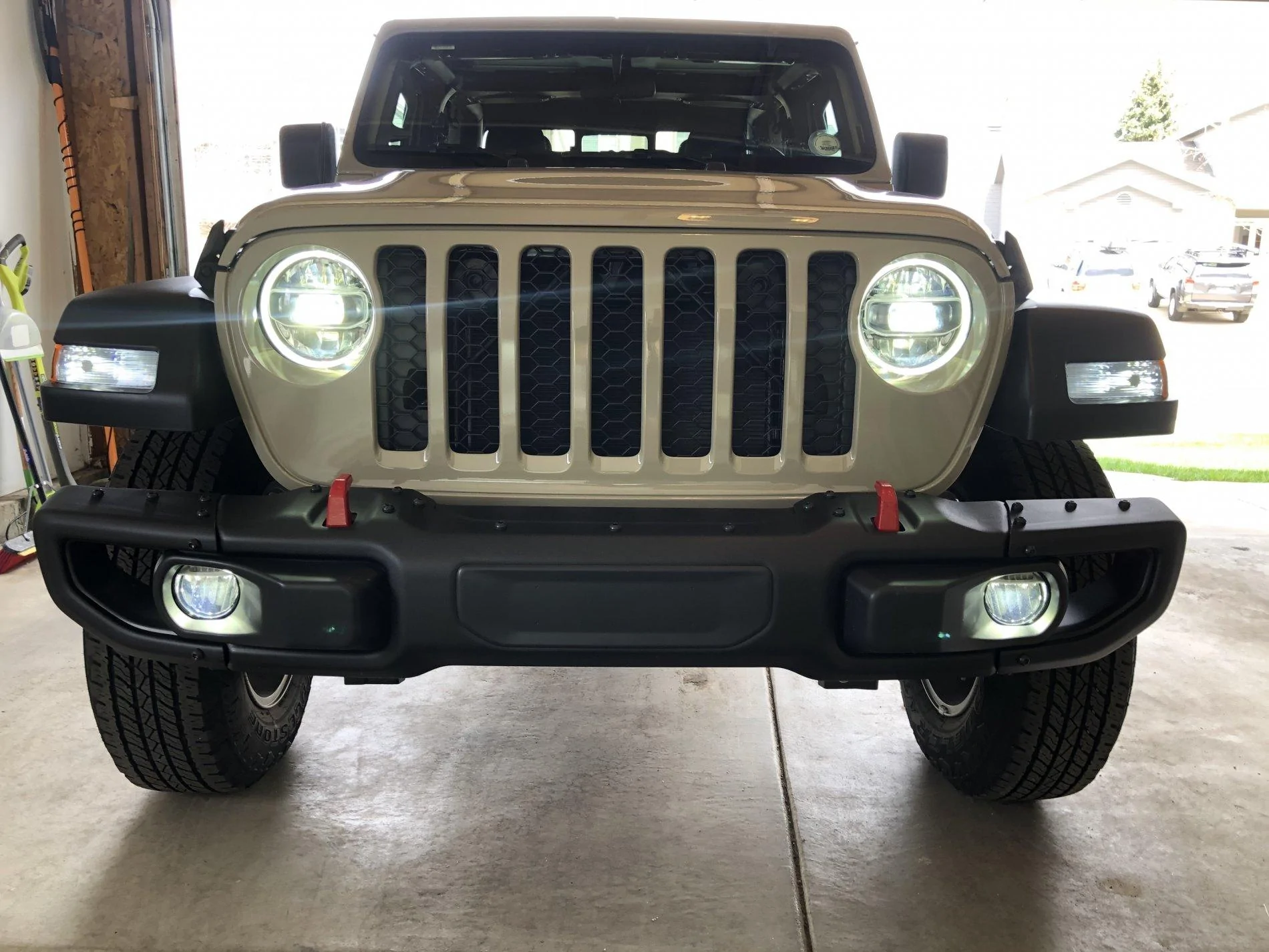 Jeep Gladiator Lets see all those Gladiators with lifts and bigger tires! 44