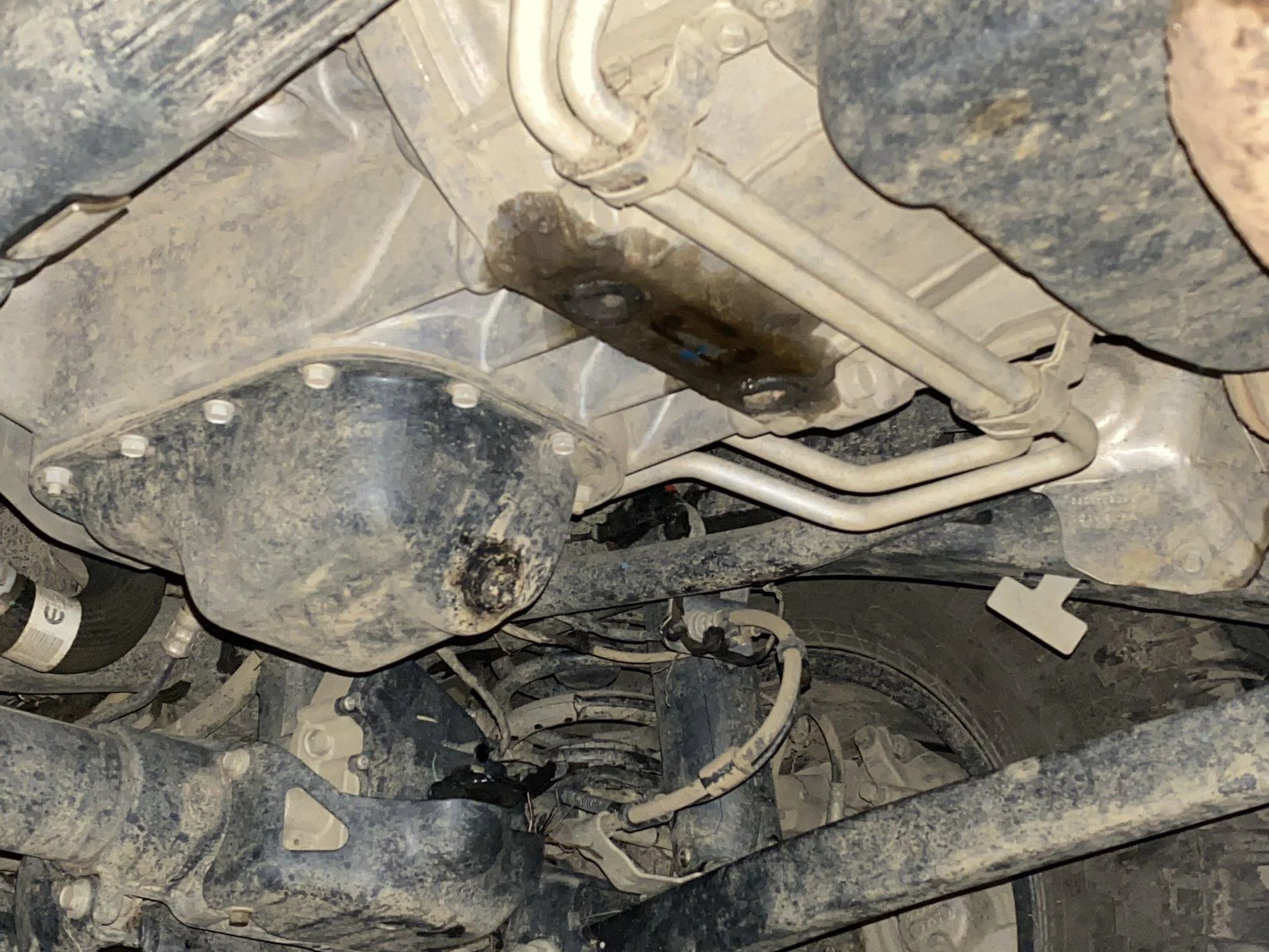 Jeep Gladiator Main seal leaking oil at 13k miles? A33771C2-E80E-46BA-997B-5D453B8F54CA