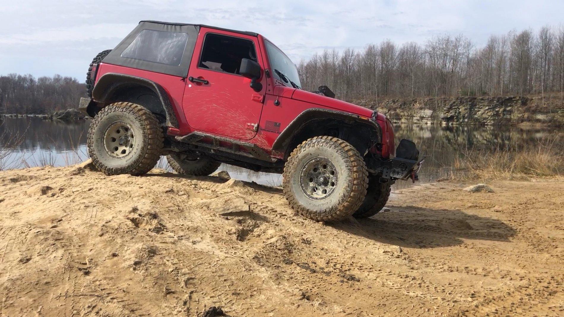 Jeep Gladiator What other jeep is in your garage? 6E23CA4A-DF44-4761-A746-7EE1EF155E18