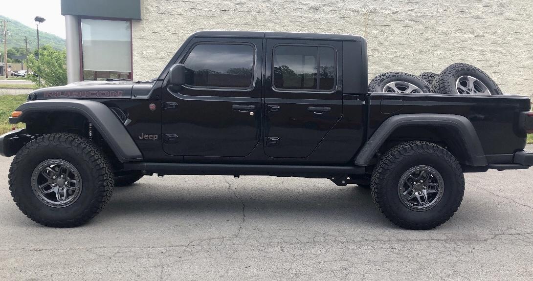 Jeep Gladiator +6 offset wheels 5CF4C9D7-1B6D-494F-BA2E-38AACC0E8986