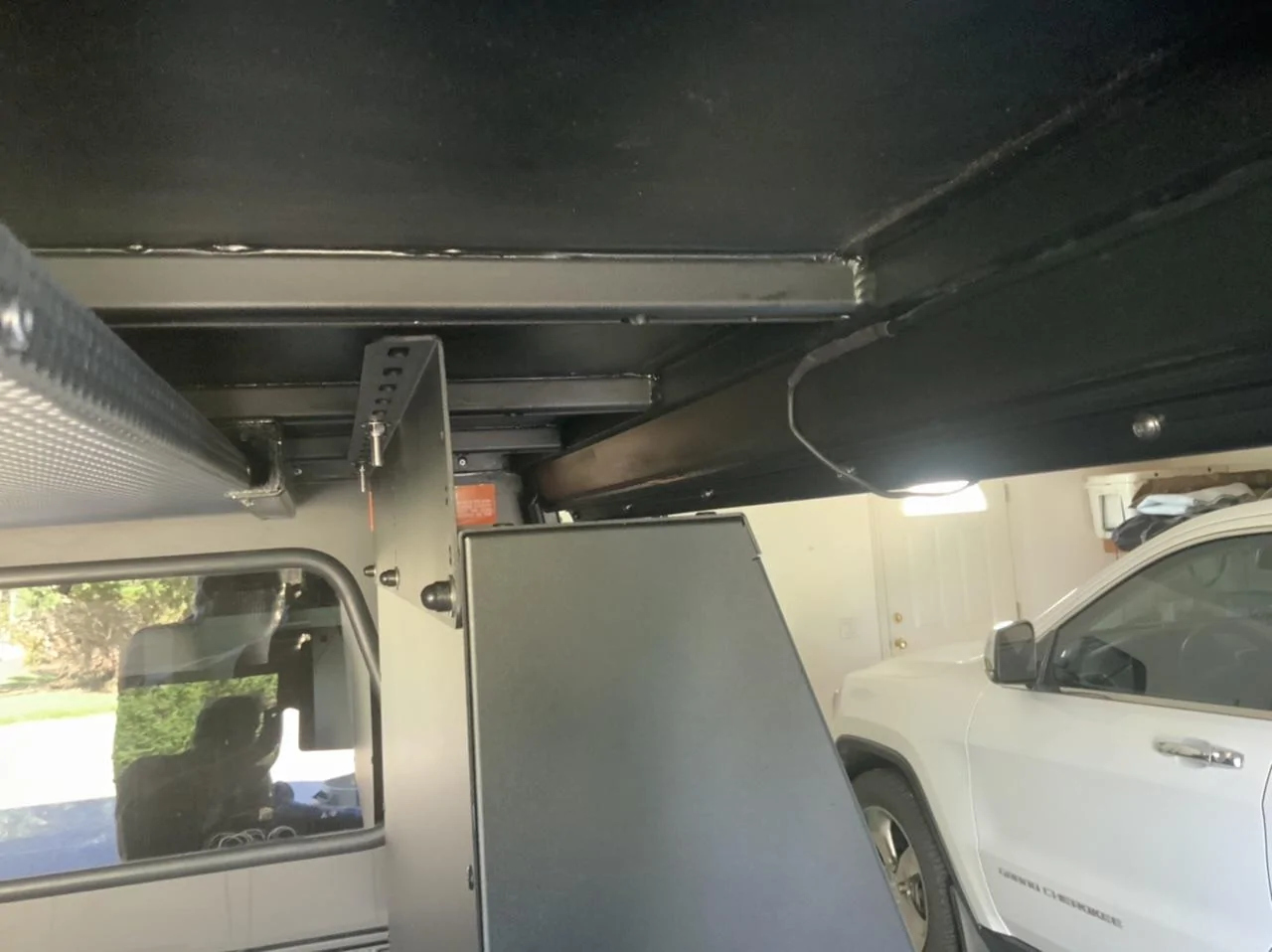 Jeep Gladiator Alu-Cab Gladiator Bed Cap 7AC812FB-7009-400B-8612-A4BD2DDD68F6