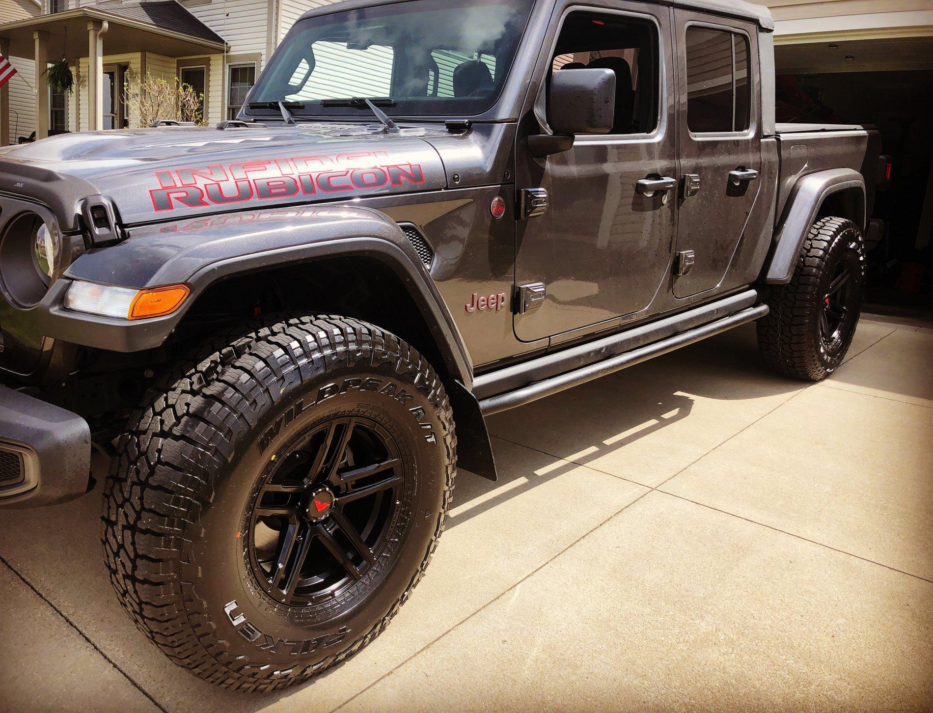 Jeep Gladiator Venomrex and 37 falken at3w 131BCABE-41B1-43AB-8951-EC02FB91FBB2