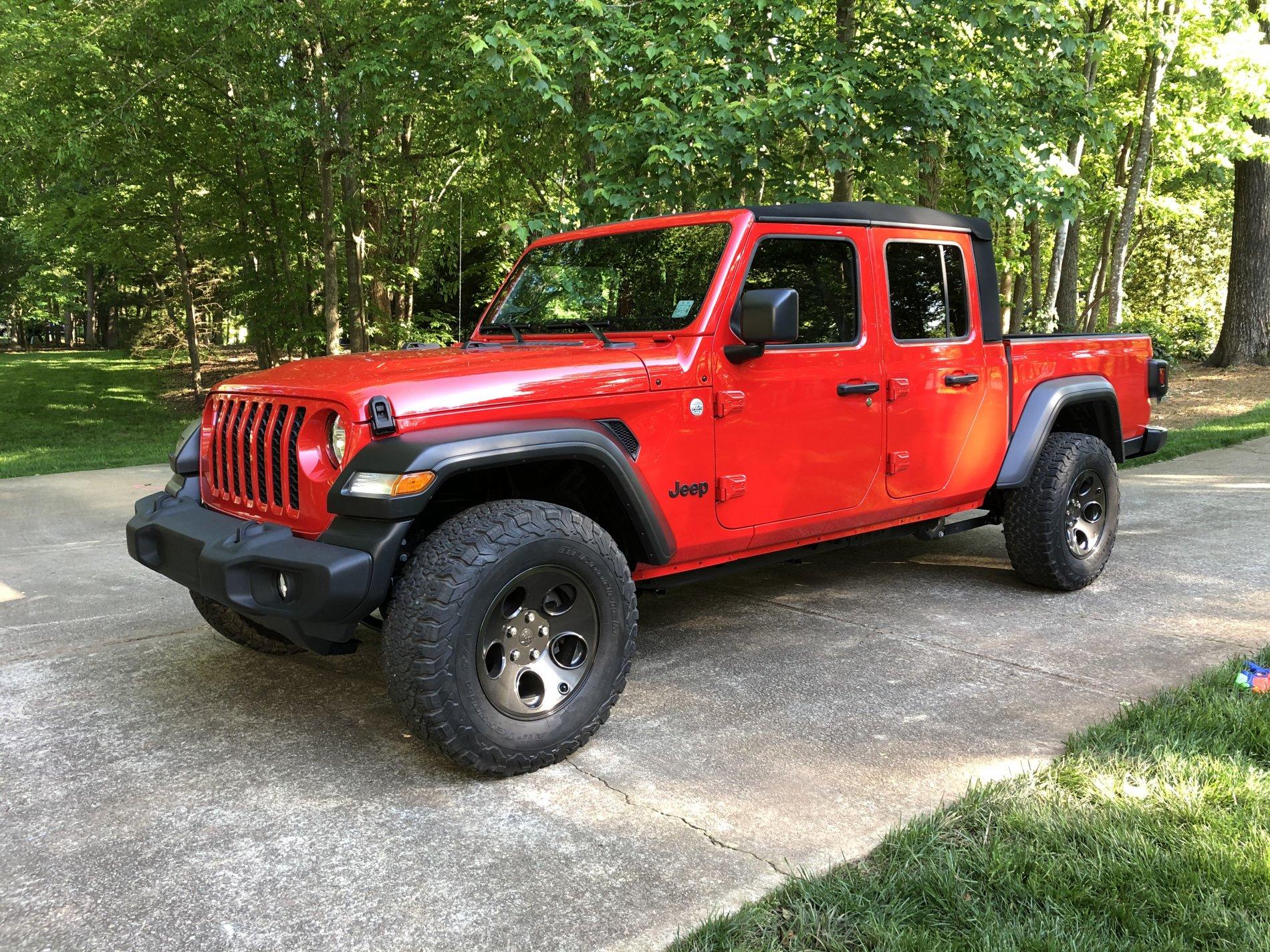 Jeep Gladiator FIRECRACKER RED Gladiator JT Club 9E61C988-8944-45A6-BD05-19F8D6D8659E