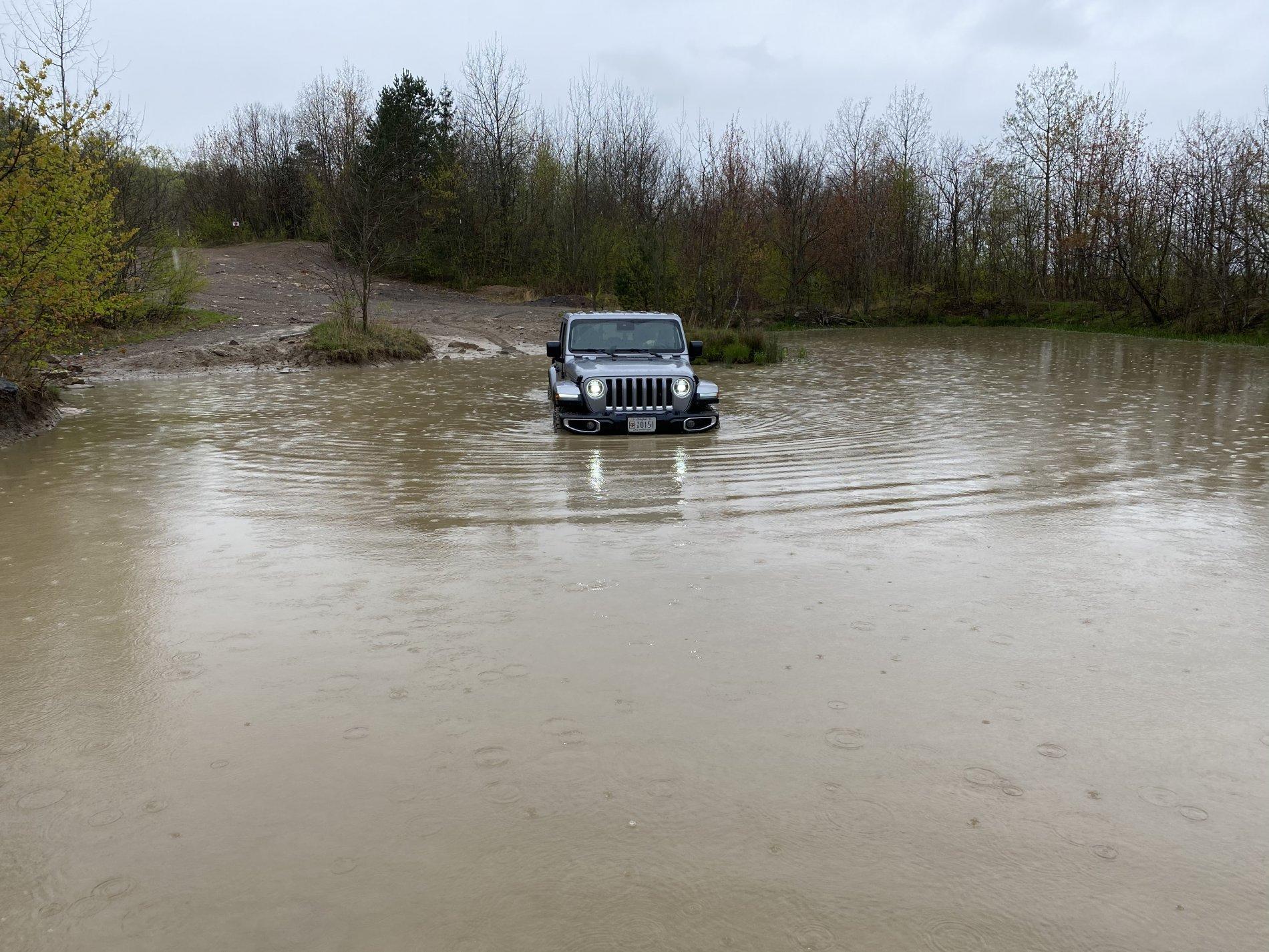 Jeep Gladiator Skyjacker 2.5"/1" lift, any experiences? 34285665-7108-467D-B836-10E44DE95F68