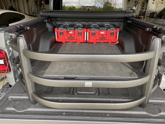 Jeep Gladiator What's In YOUR Bed? bed1