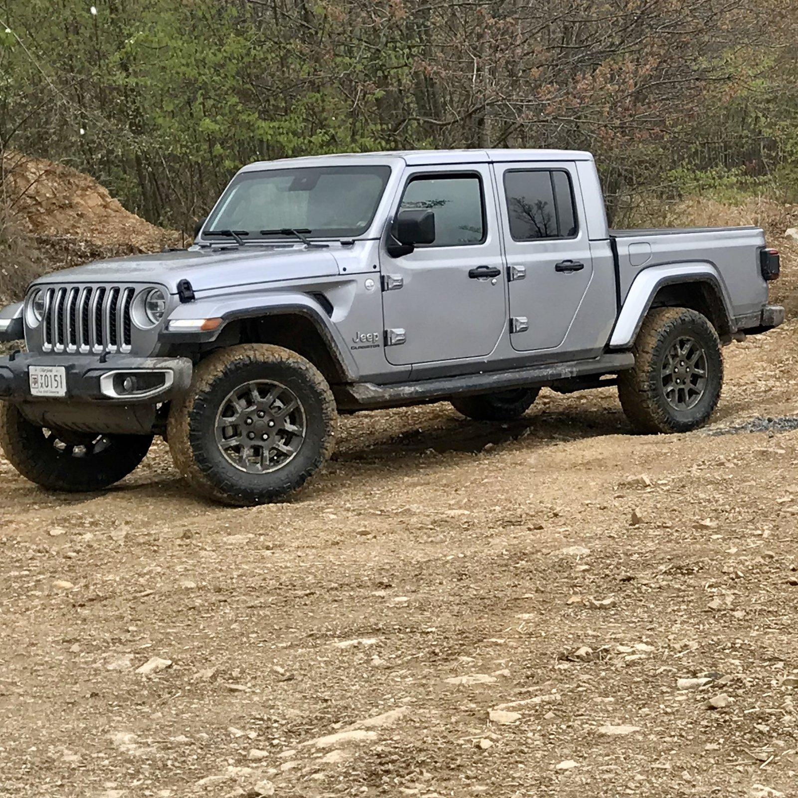 Jeep Gladiator 35” Nitto tires for Gladiator Overland EE293A28-319F-4BA8-8897-2B01B9F5ABA9