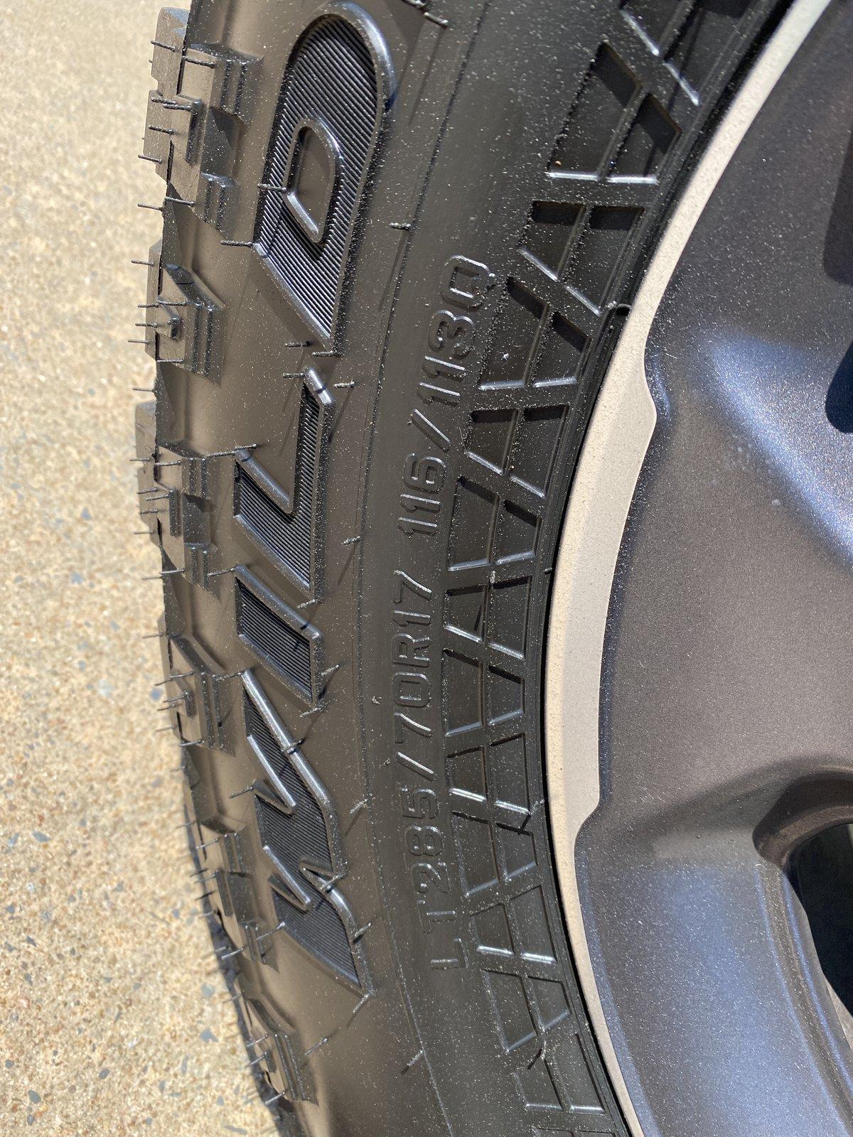 Jeep Gladiator New Rubicon Takeoffs - Tires+Wheels A35DC686-BCC7-4F1F-8574-10A552C415FB