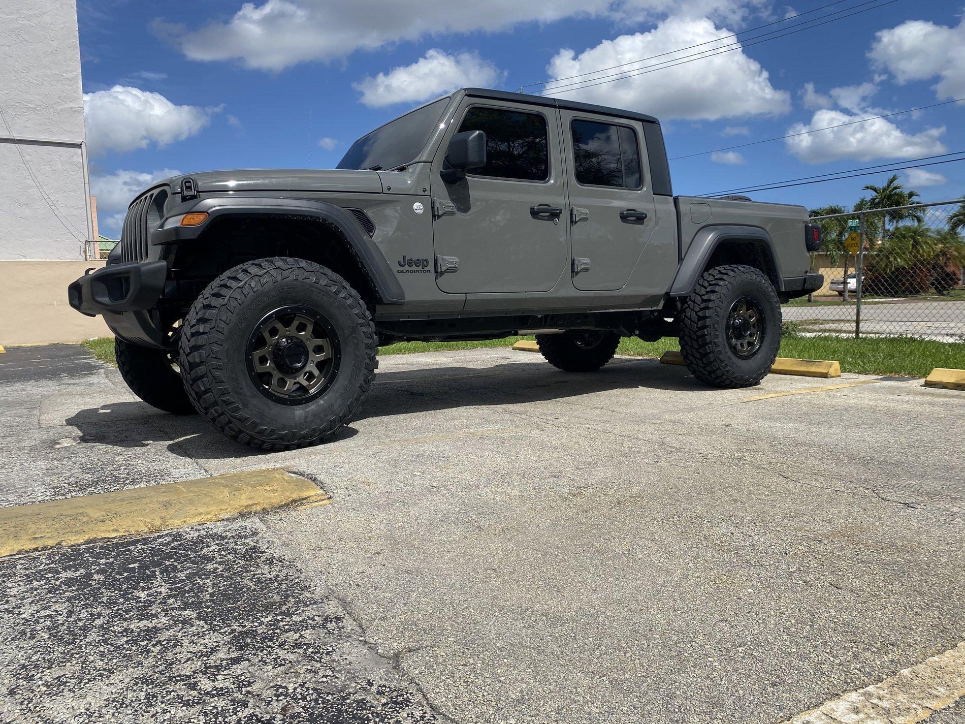 Jeep Gladiator Lets see all those Gladiators with lifts and bigger tires! 28253346-7BB4-4A3B-93CB-094D09615EFD