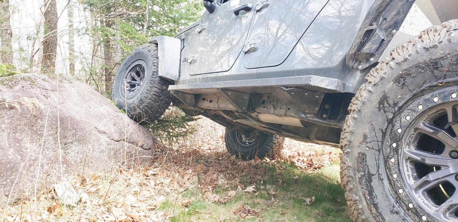 Jeep Gladiator Invictus Off Road Build S1Tn6X6IqfJrRQl_E_2V9RgCw=w1848-h899-no?authuser=2