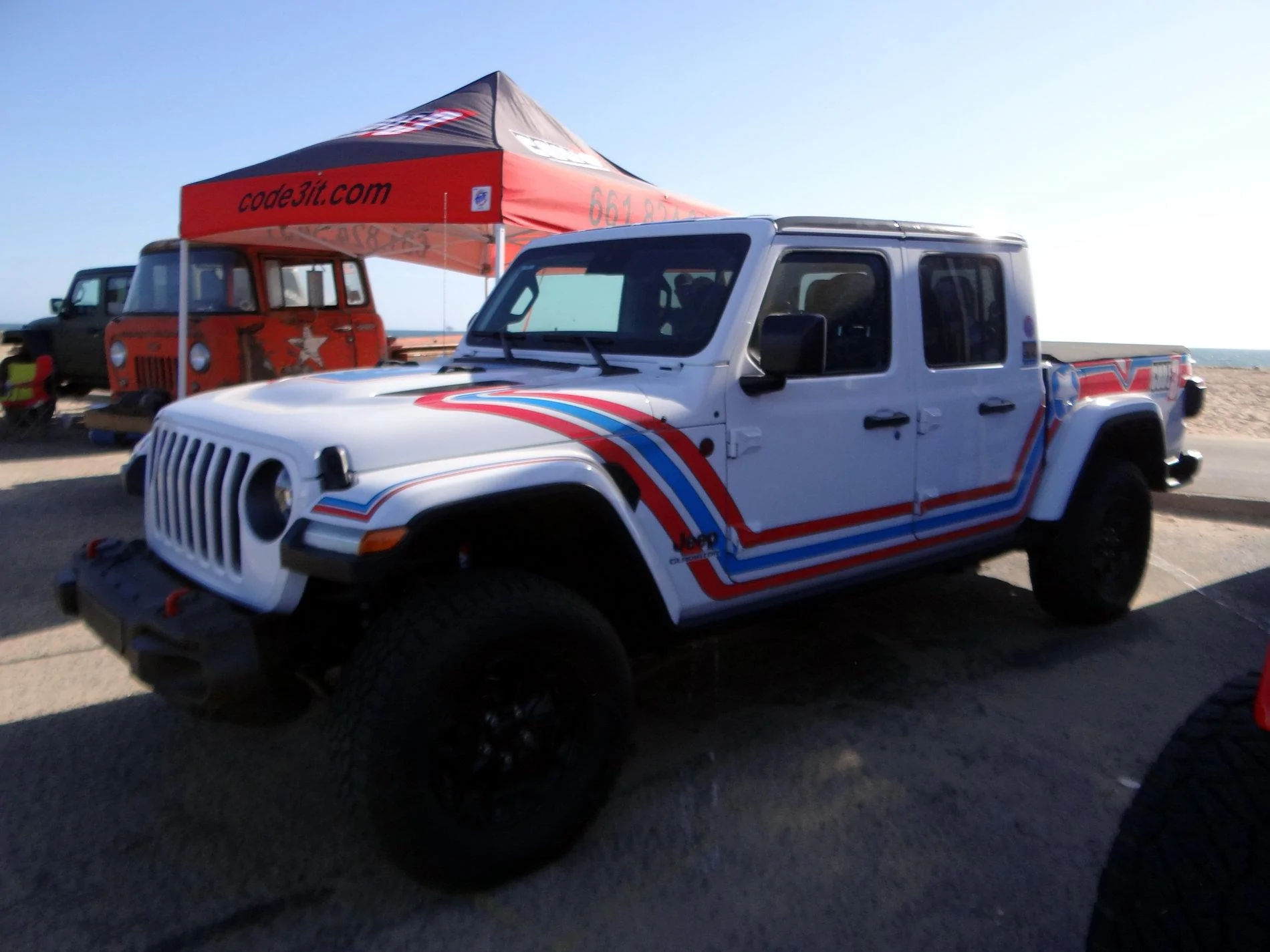 Jeep Gladiator Why don't they make a Gladiator that looks like this.... DSC00951