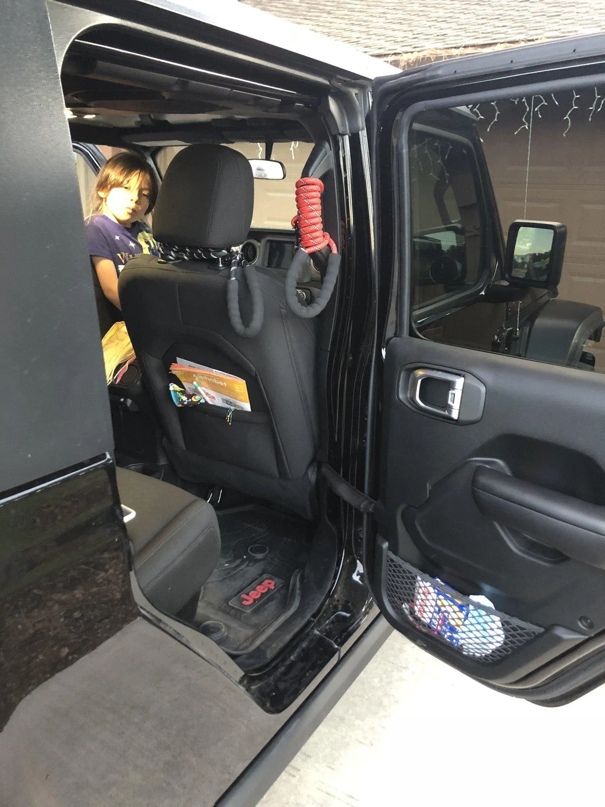 Jeep Gladiator Best setup to help kids get into a Jeep F343B194-580C-4125-A923-C2FE0F52803E