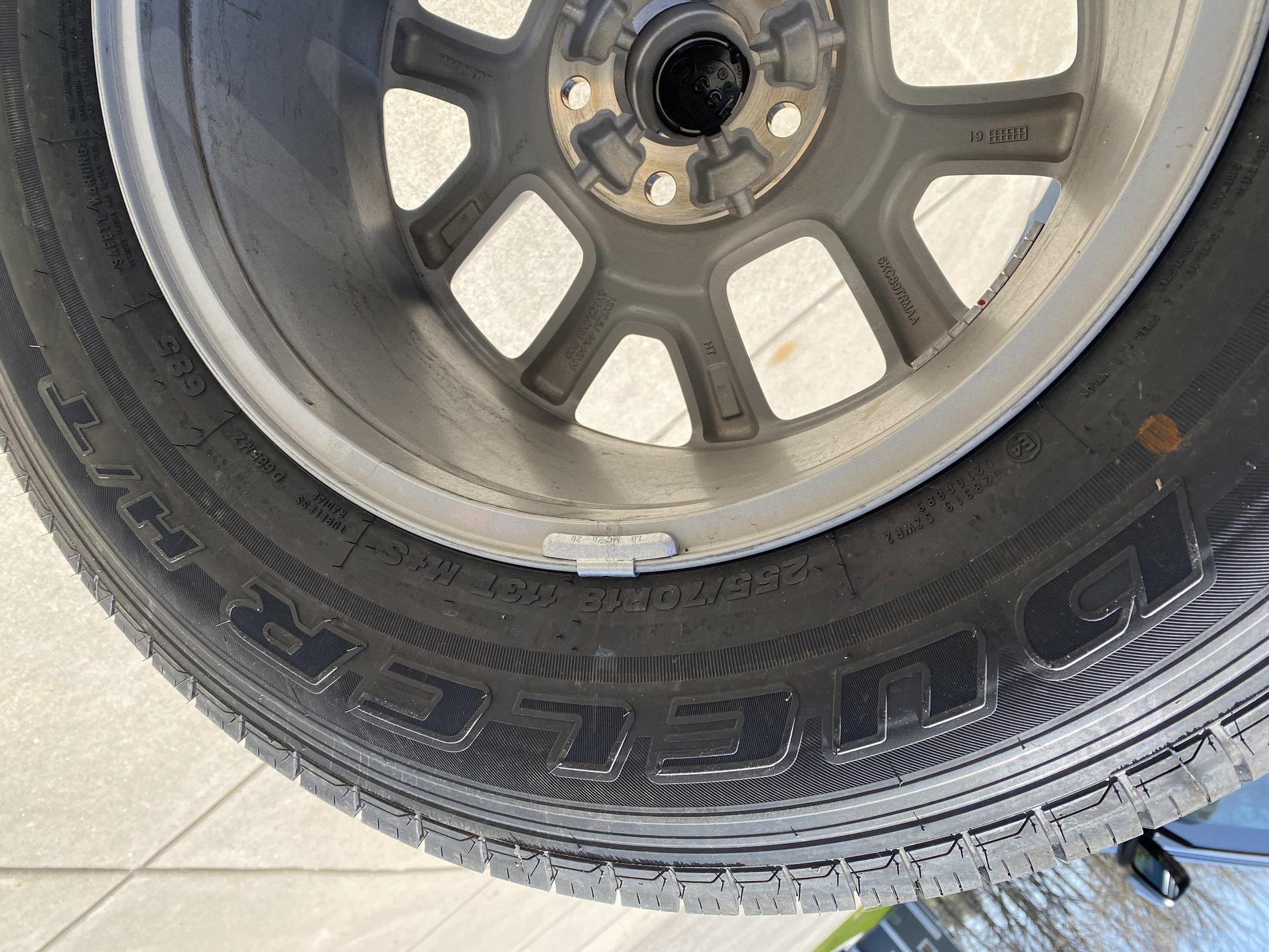 Jeep Gladiator Set of 4 Overland Wheels & Tires with TPMS - $600 IMG-0746