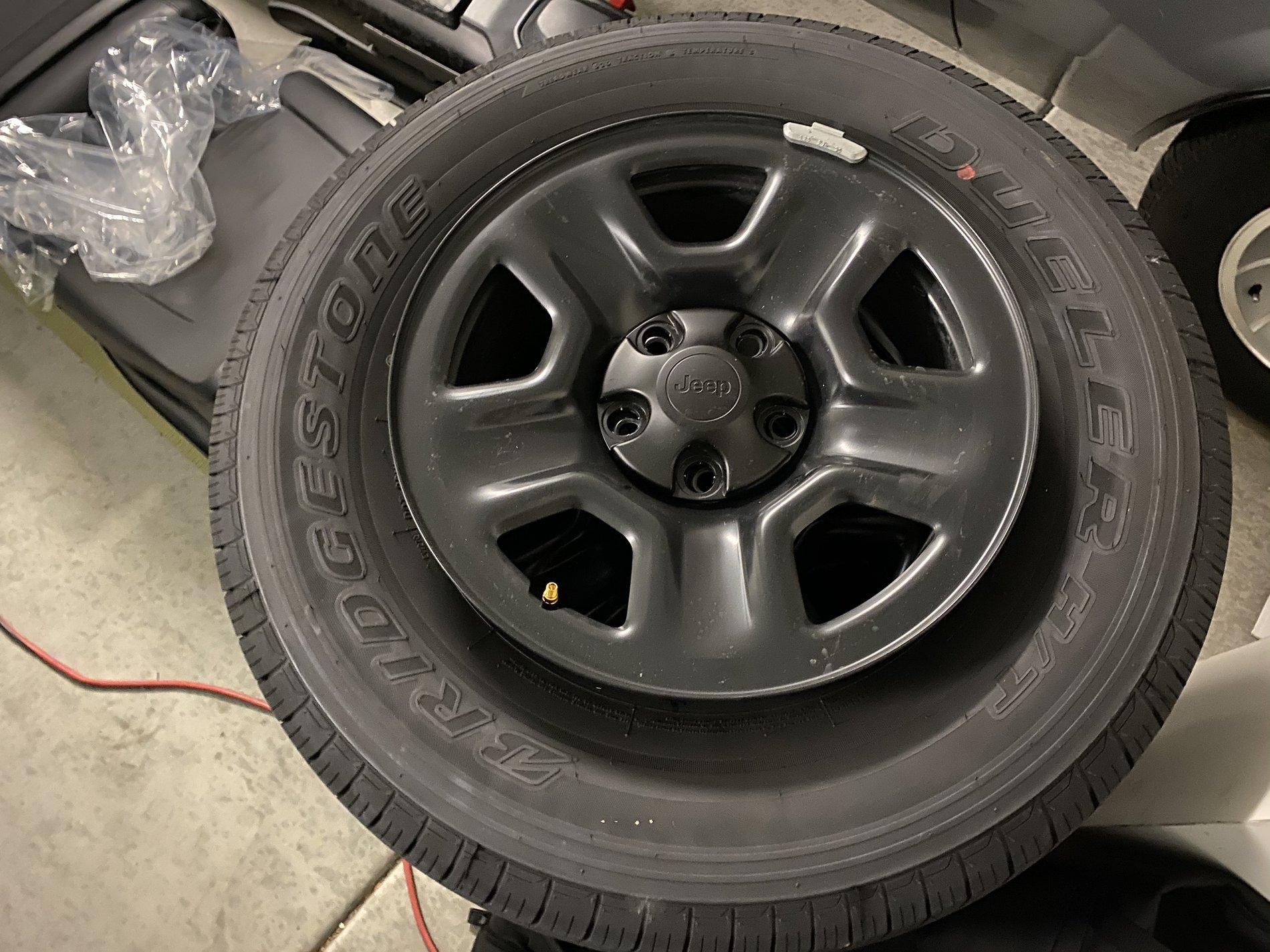 Jeep Gladiator Black Sport steel 17s w/ tires 8002D363-2BB4-4F1F-8FC7-A6345700F399