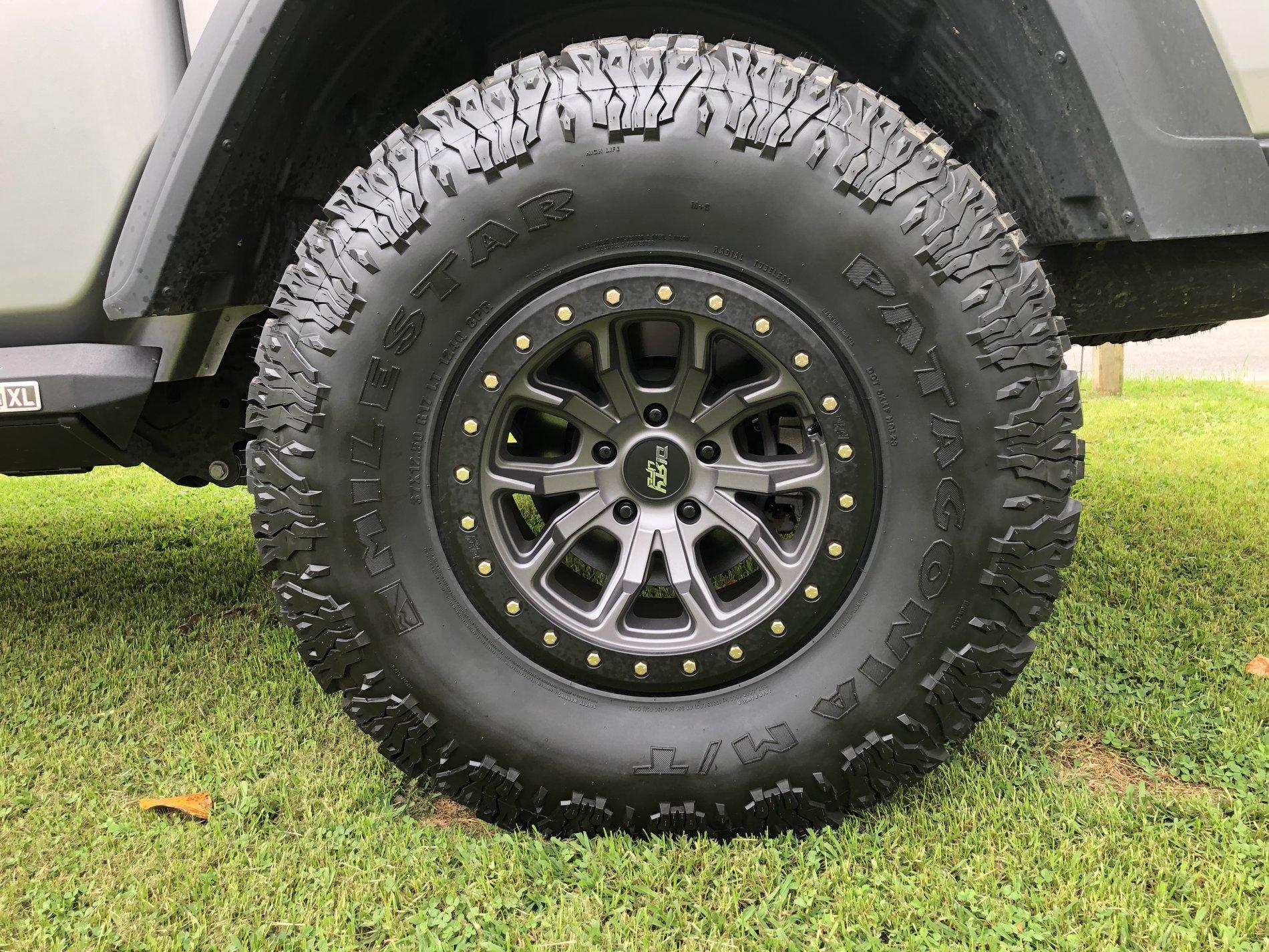 Jeep Gladiator SHOW ME YOUR WHEELS! B2C189BE-BAE9-4DC2-A1B8-A947E37F2386