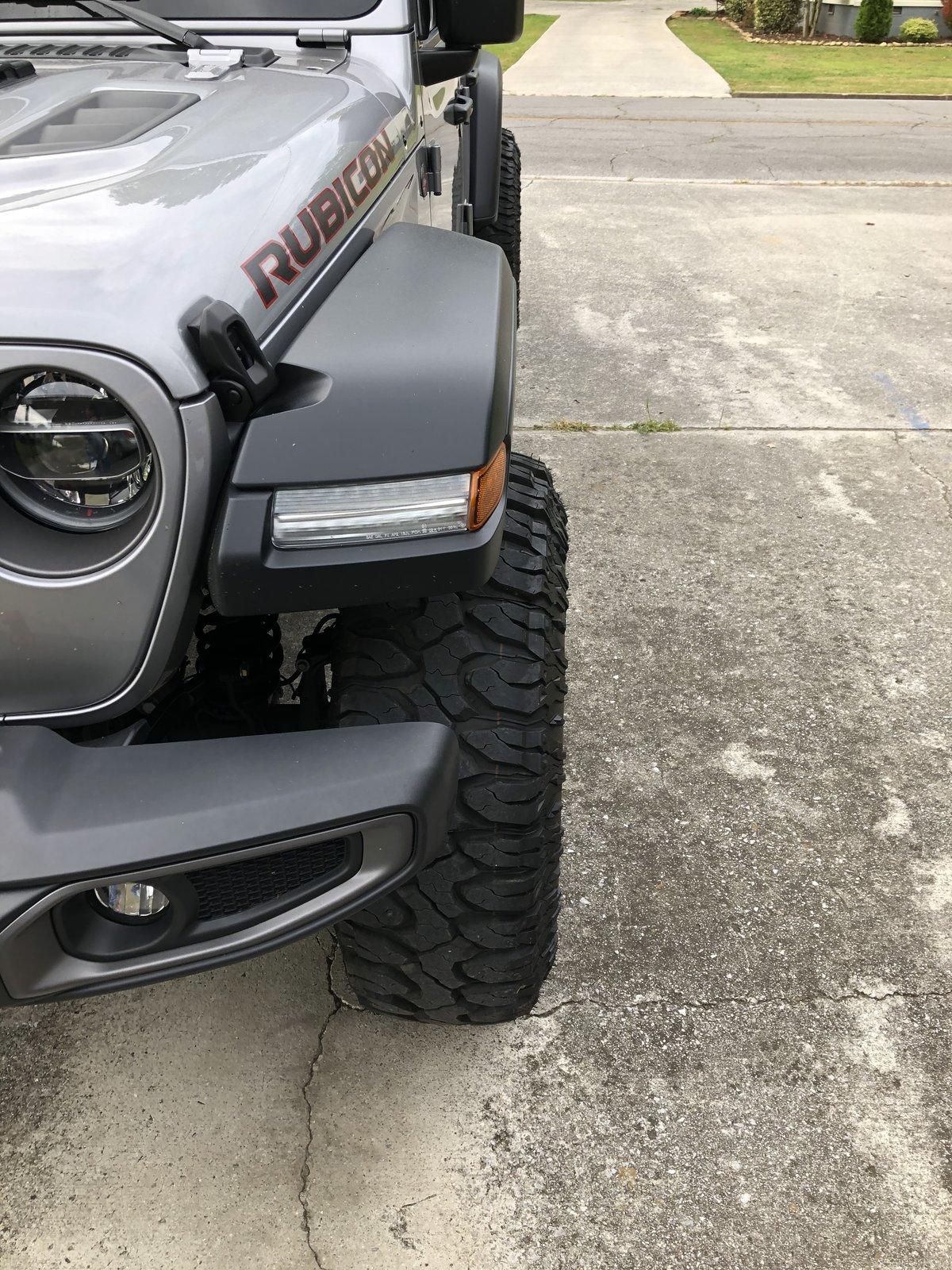 Jeep Gladiator SHOW ME YOUR WHEELS! 004C8BA1-04ED-4D99-918B-3B61F23B2AE3