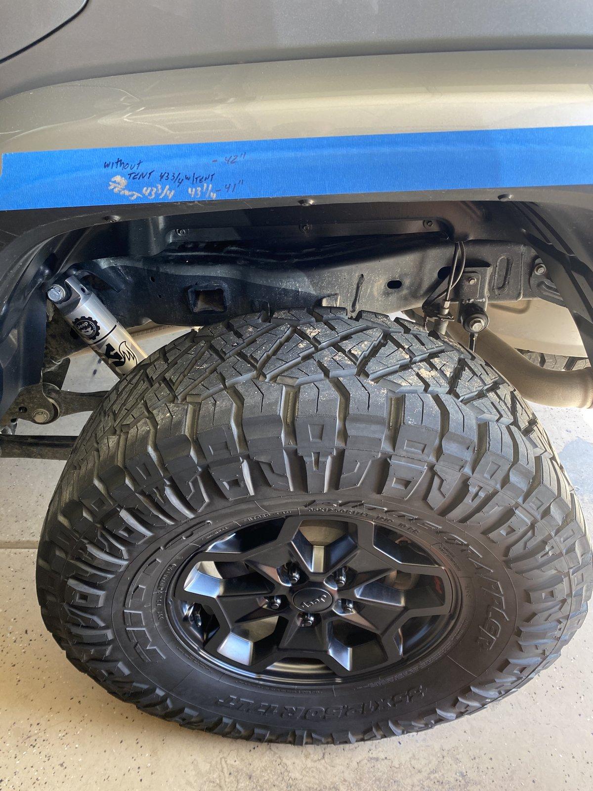 Jeep Gladiator Gladiators on Mopar 2" Lift Kit A746A759-D1AB-4D45-B5FB-9ABA31CCA0C1