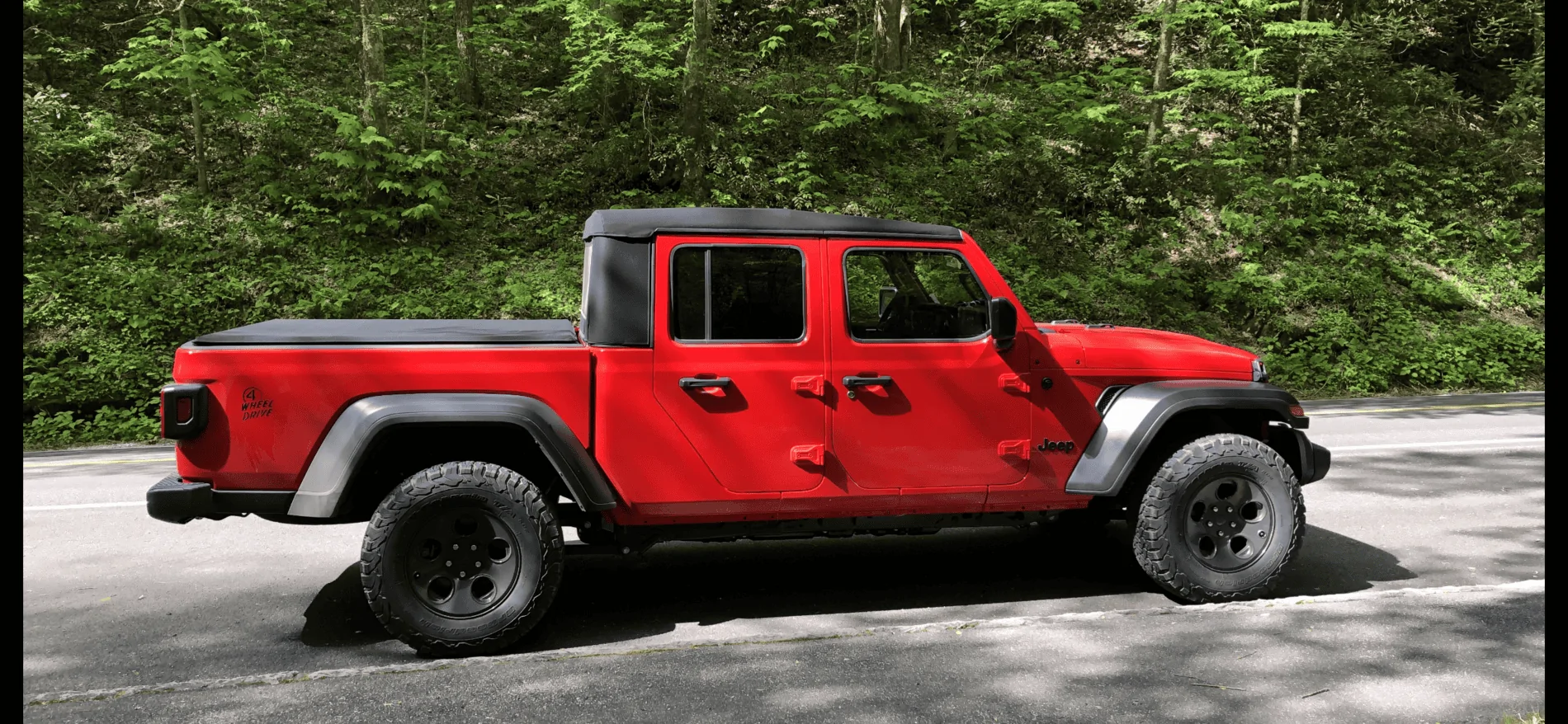 Jeep Gladiator FIRECRACKER RED Gladiator JT Club 623A324F-CFDA-47FC-9284-948F15461093