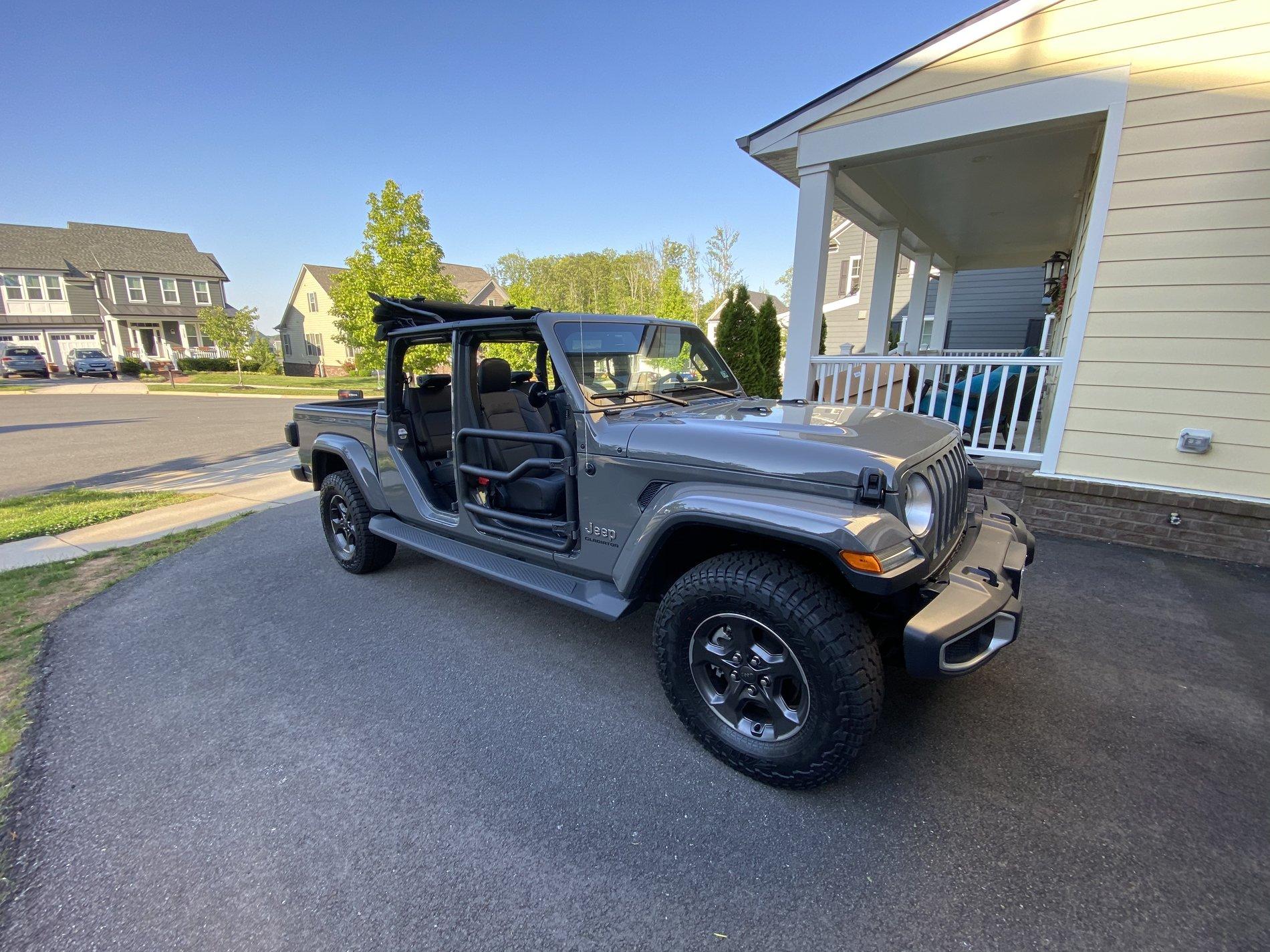 Jeep Gladiator STING GRAY Gladiator JT Club B69F9130-64BC-429C-94A2-CB239783E123