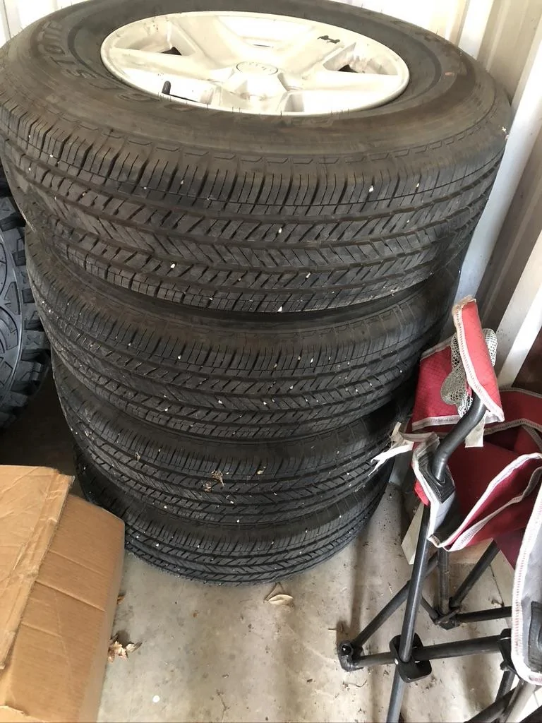 Jeep Gladiator Selling factory 17" wheels and tires D5599738-1F8F-40B2-8287-8744590A2DCD_1_105_c