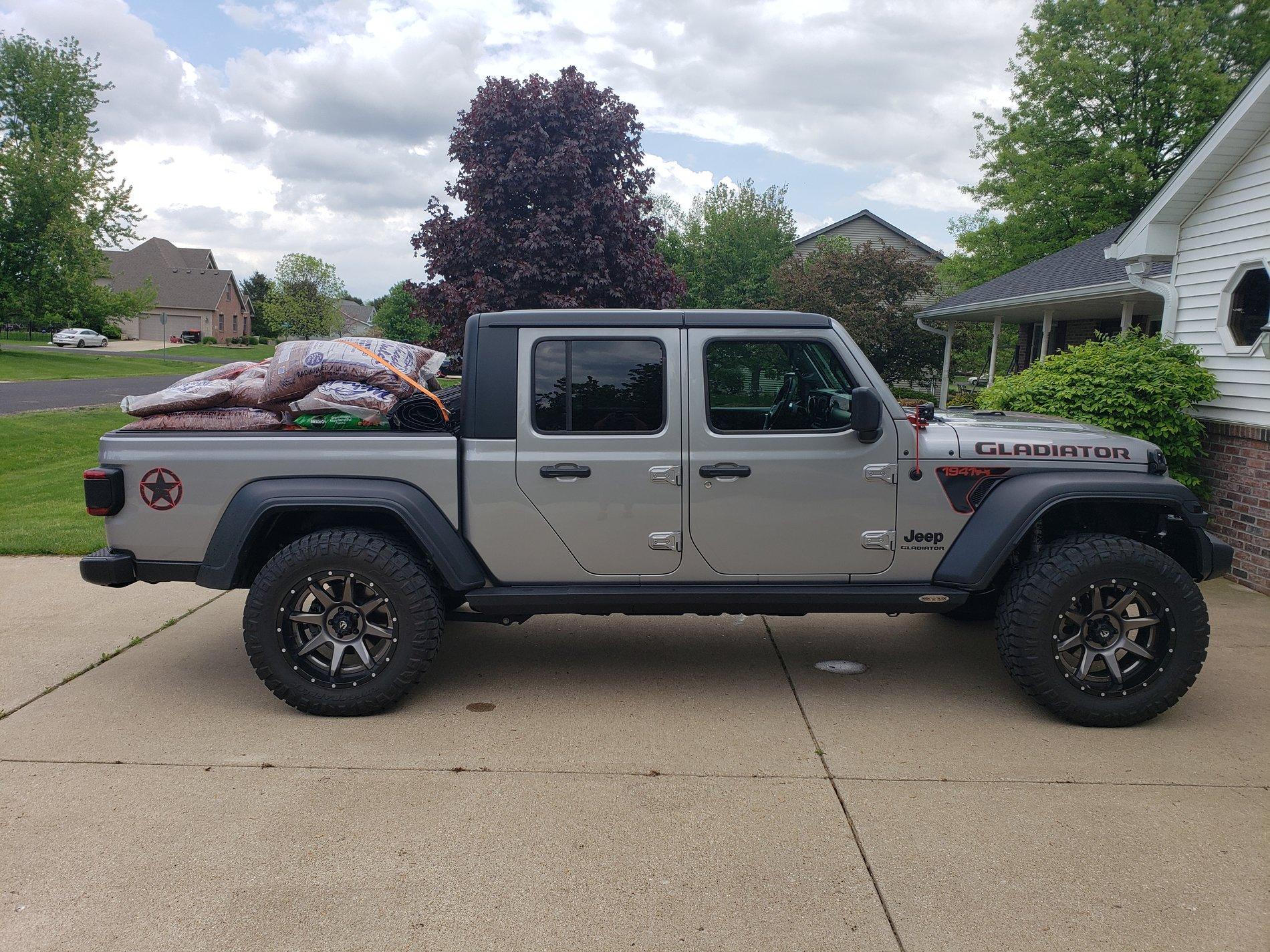 Jeep Gladiator Tested out the payload capability with Mopar Lift 20200516_123139